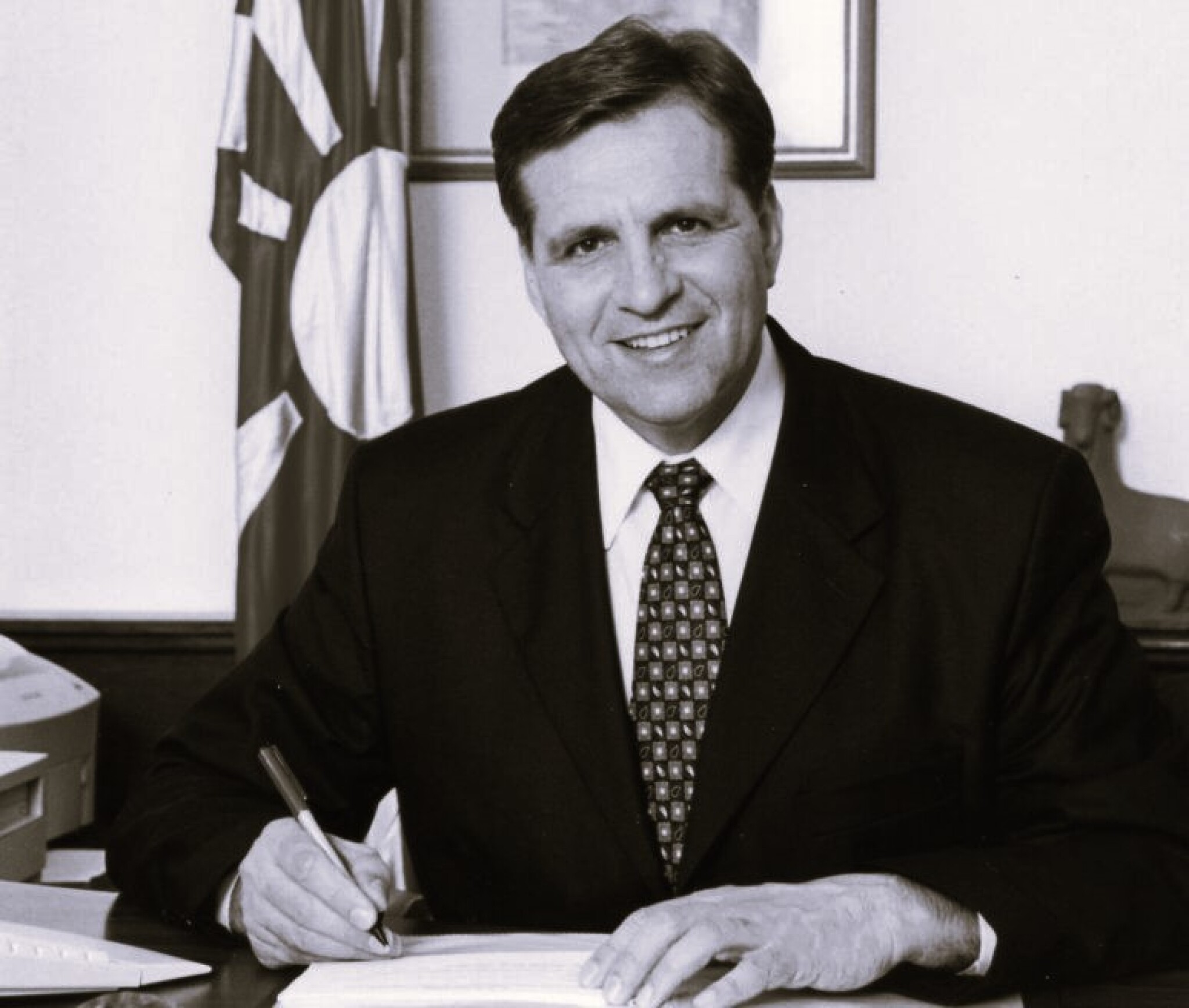 media-libraryqeai331m05p02muvyu2