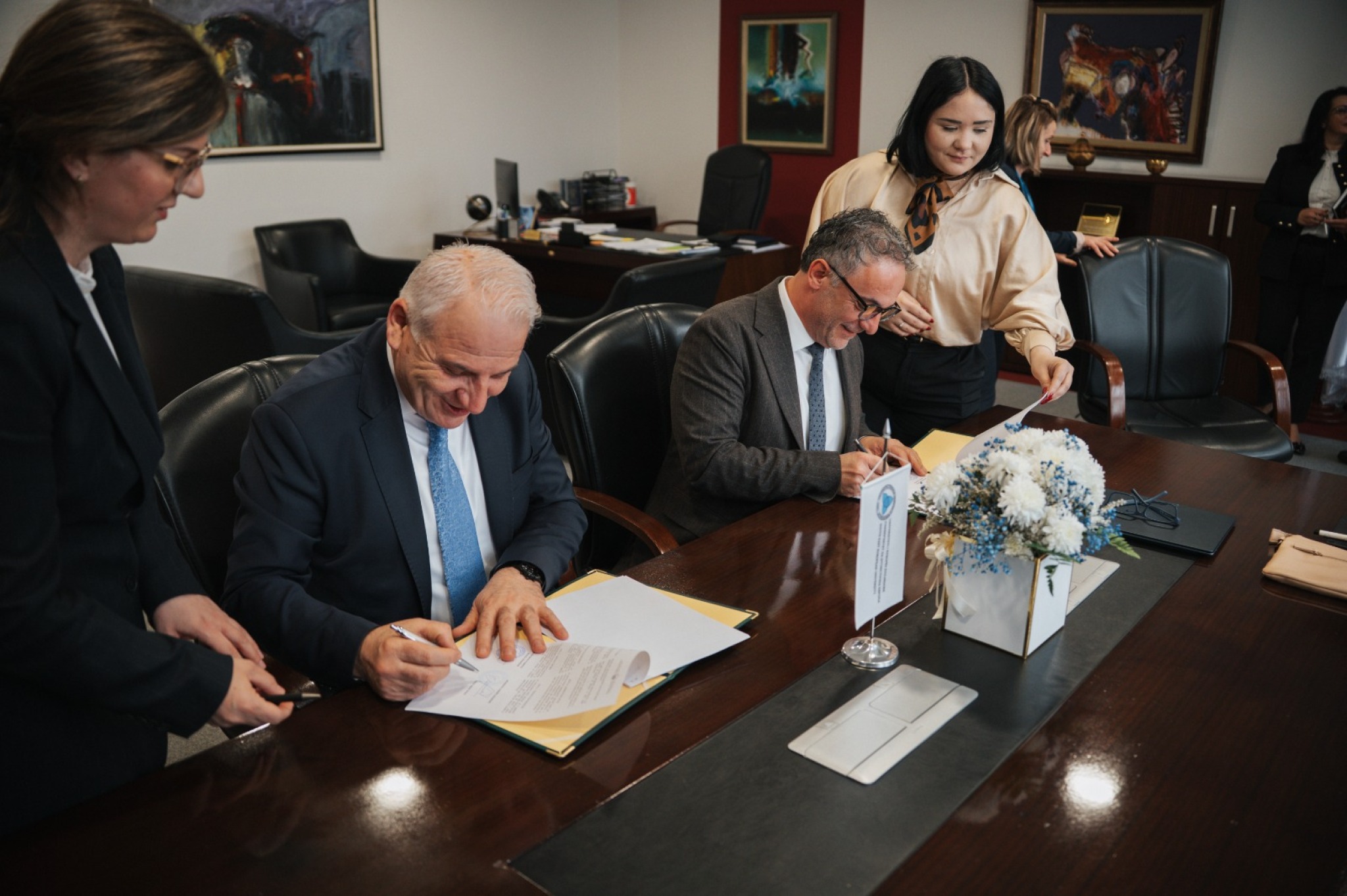 media-libraryhgkh07tmt4cf5E0wUeD