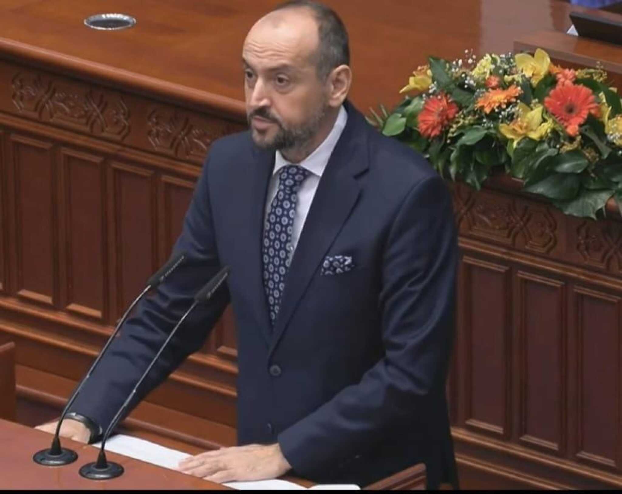 media-libraryij96eo6r3t7pf9tdjLR