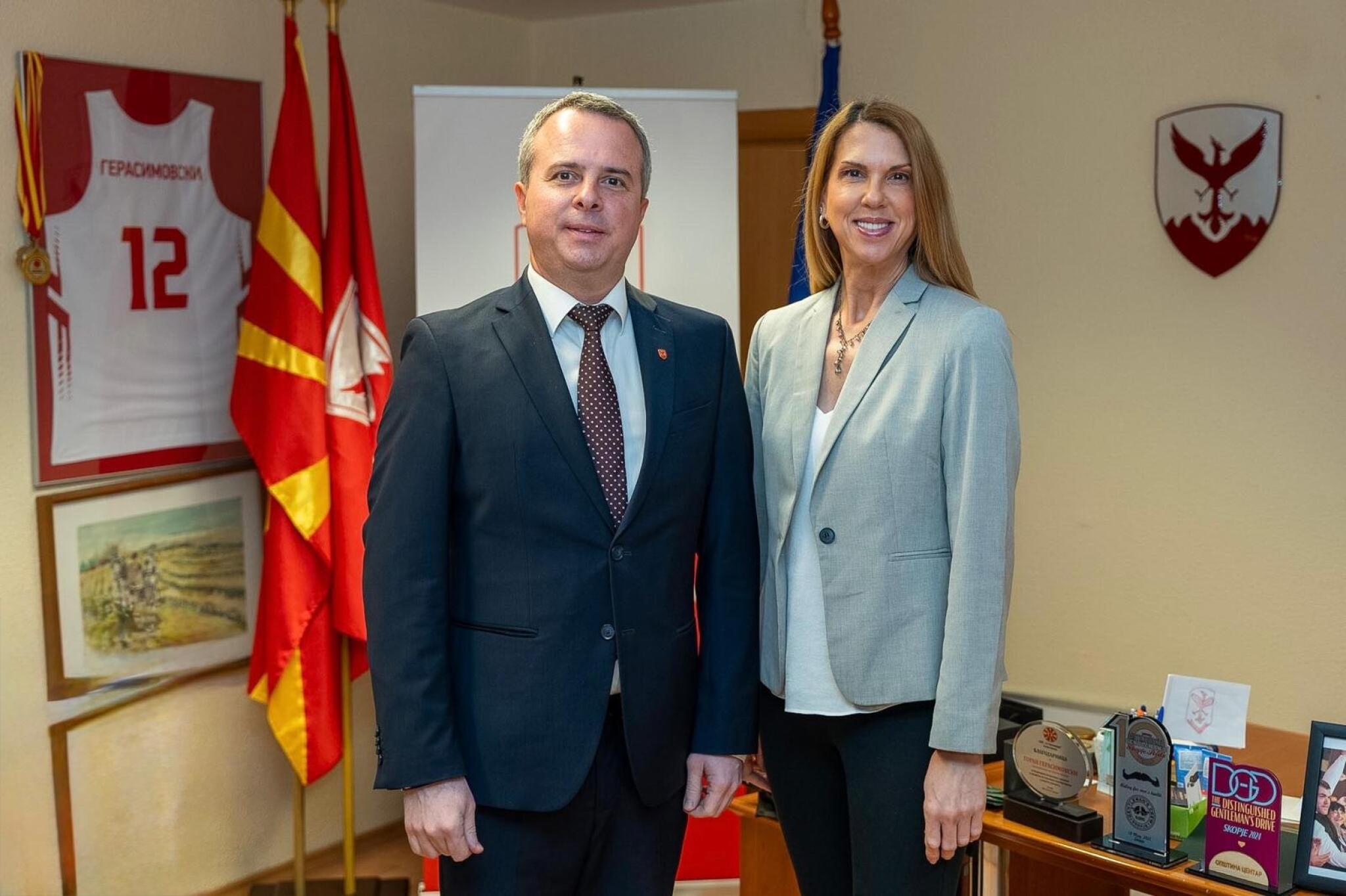 media-libraryrb06ngi121nf8ENVgiJ