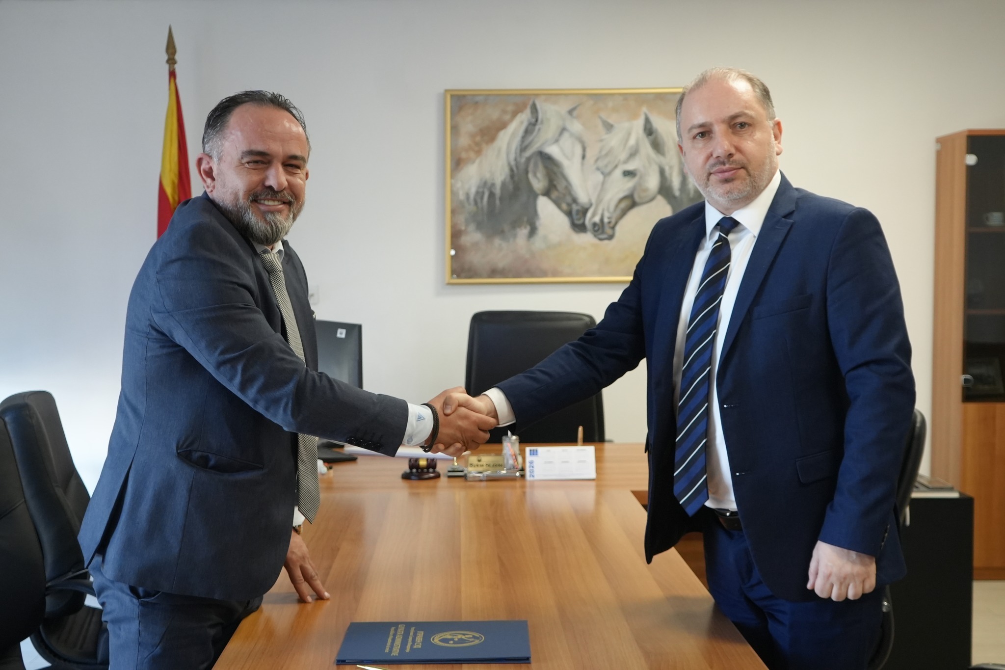 media-library9ush5ii8evlk6x54Yk2