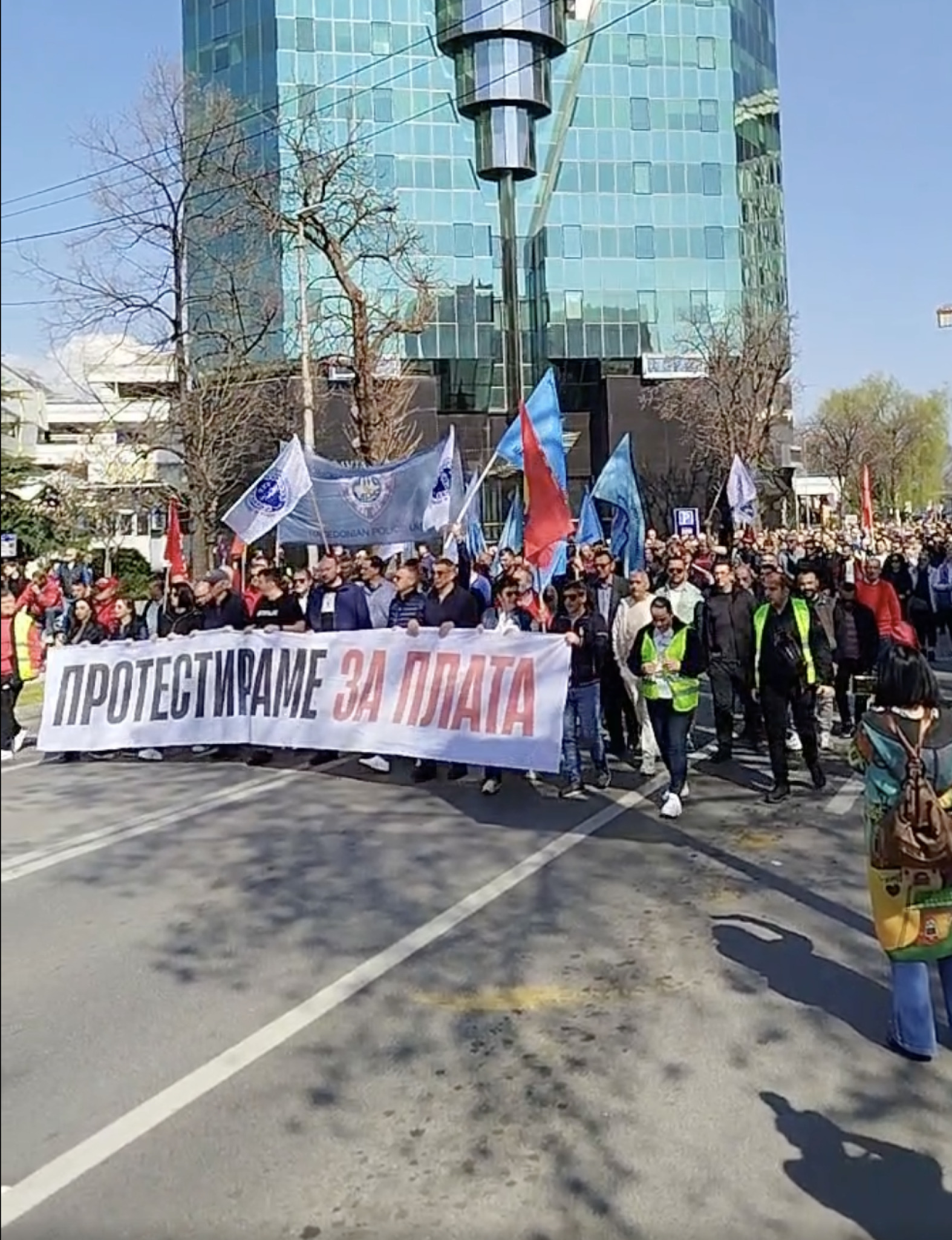 media-library9anpc967es482roKL8P