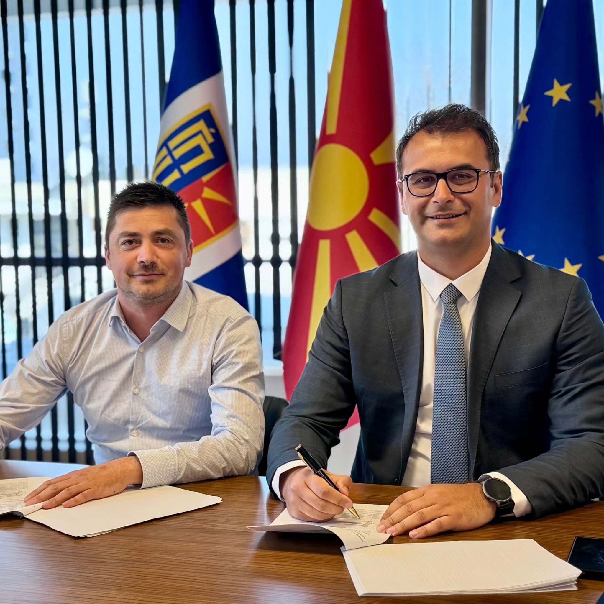 media-library2e1d6tmoj5co0AfwE86