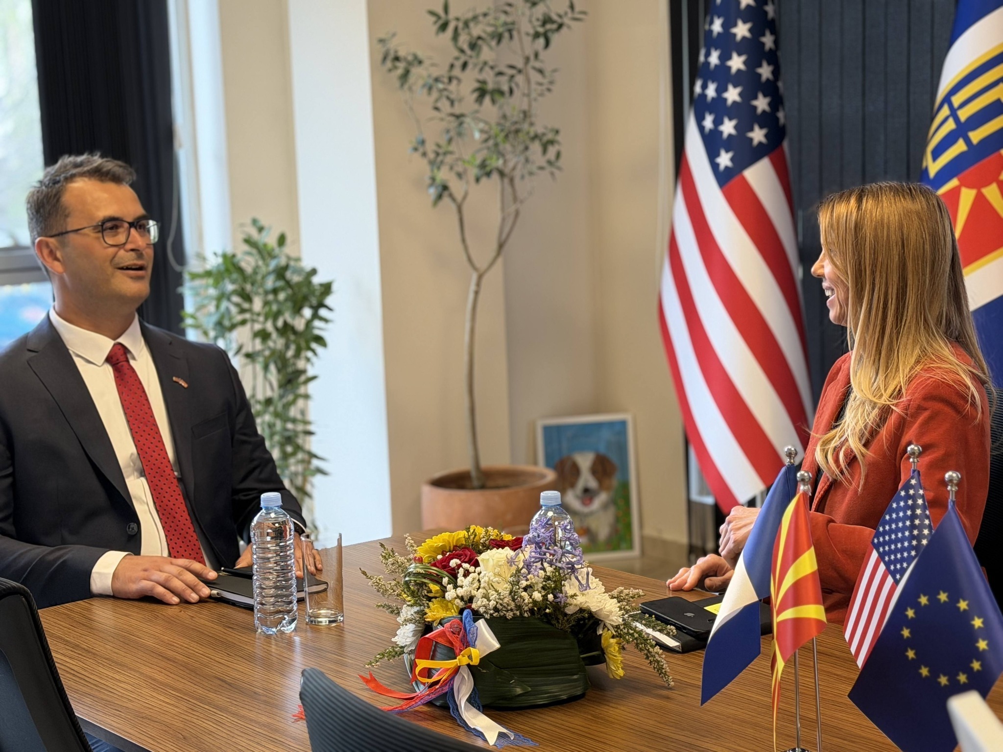 media-libraryk0nscrmdlvhn6HRf0aW