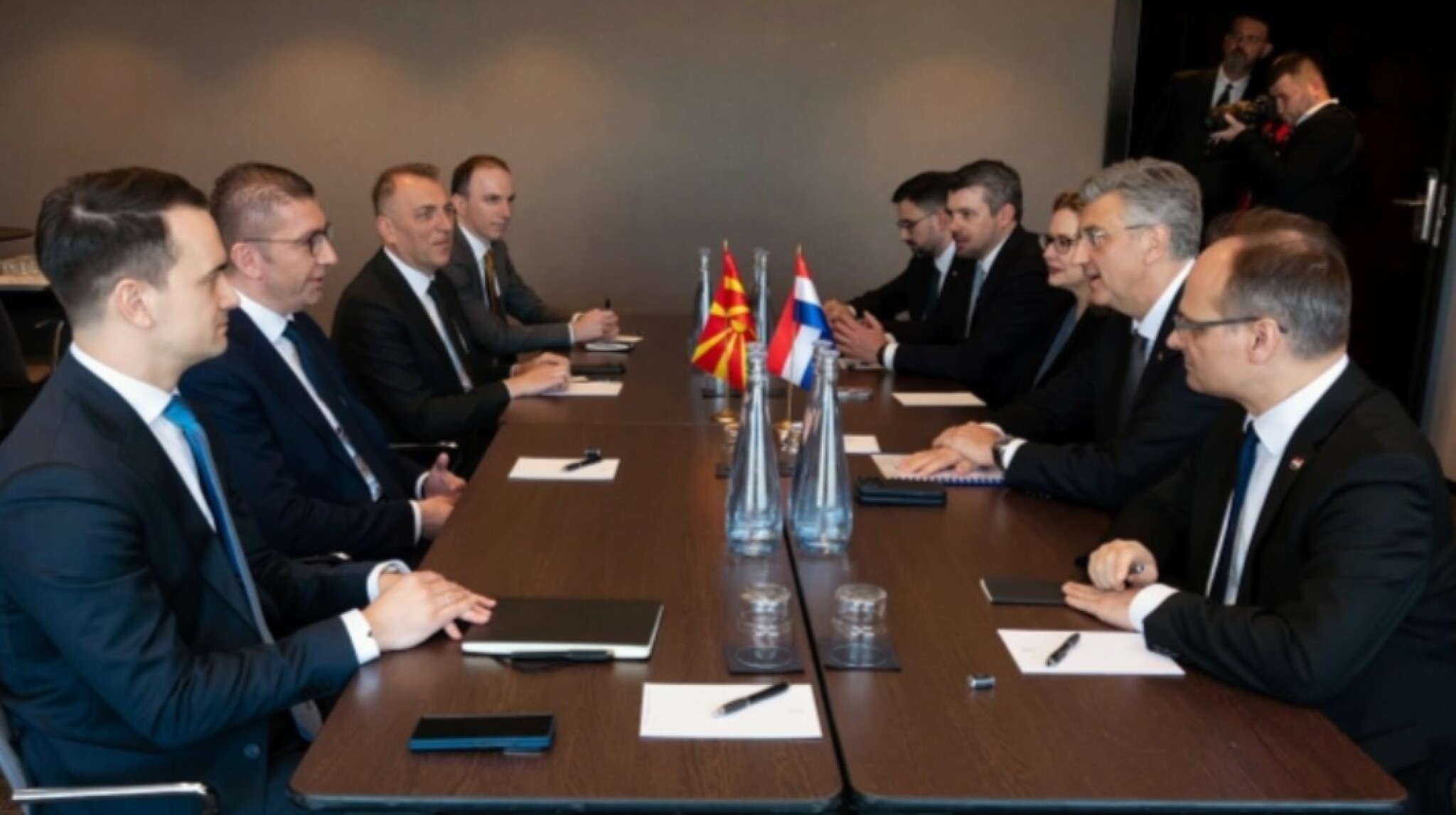 media-libraryg7nvdb6p6g4e1ZP9Tjs