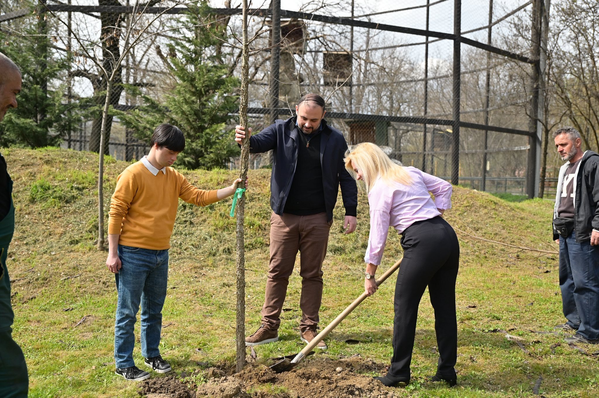 media-librarya51ekh2uppkq6Tfx3FD