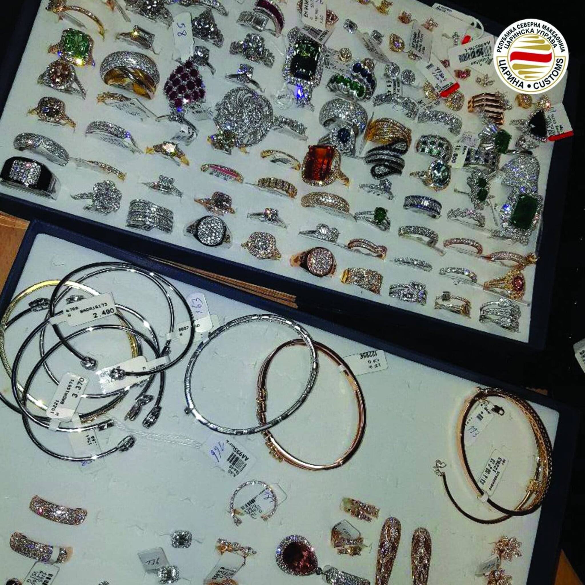 media-libraryh6h7drgd07db41yo3Ue