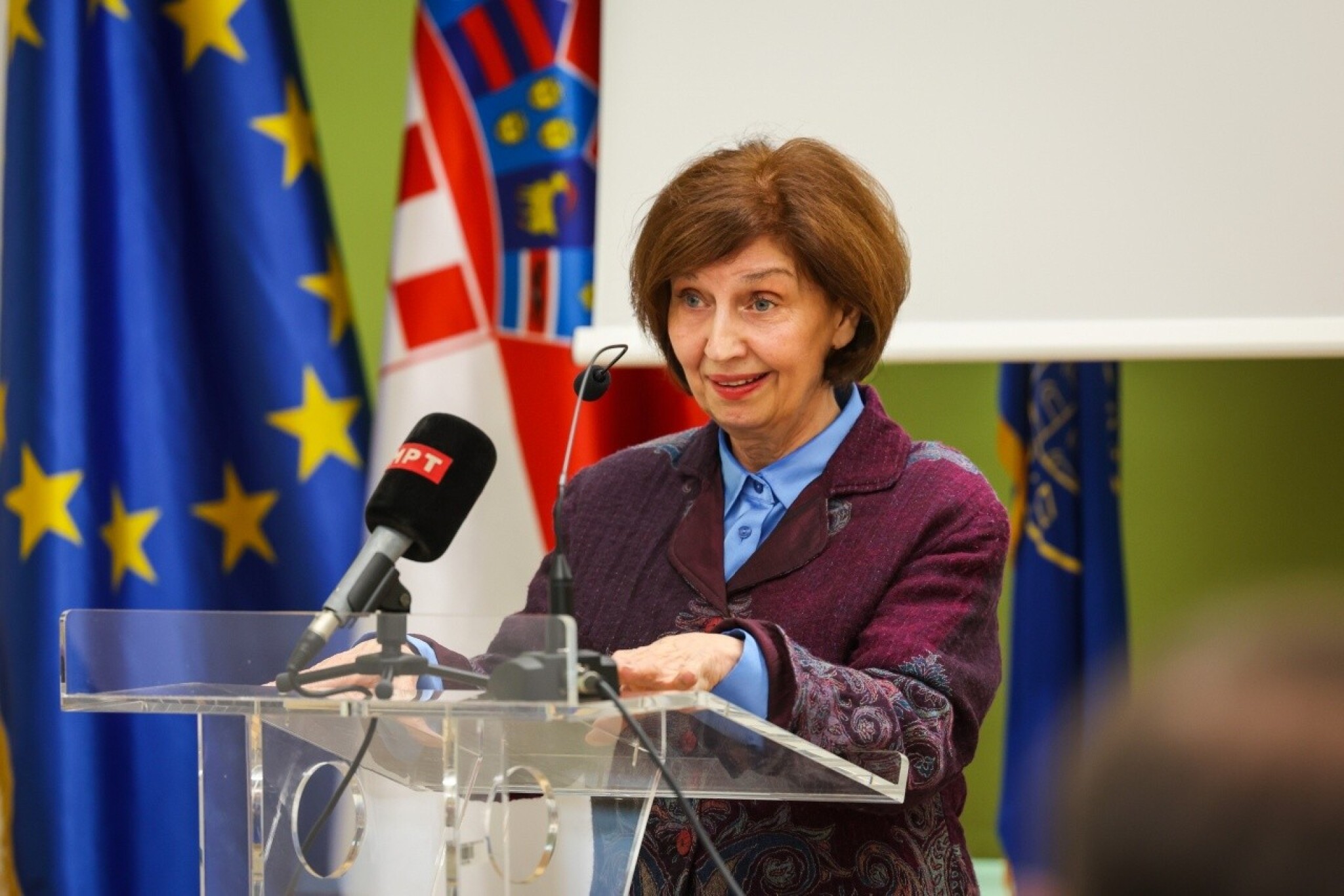 media-library2lc5783s4rig05MHgus