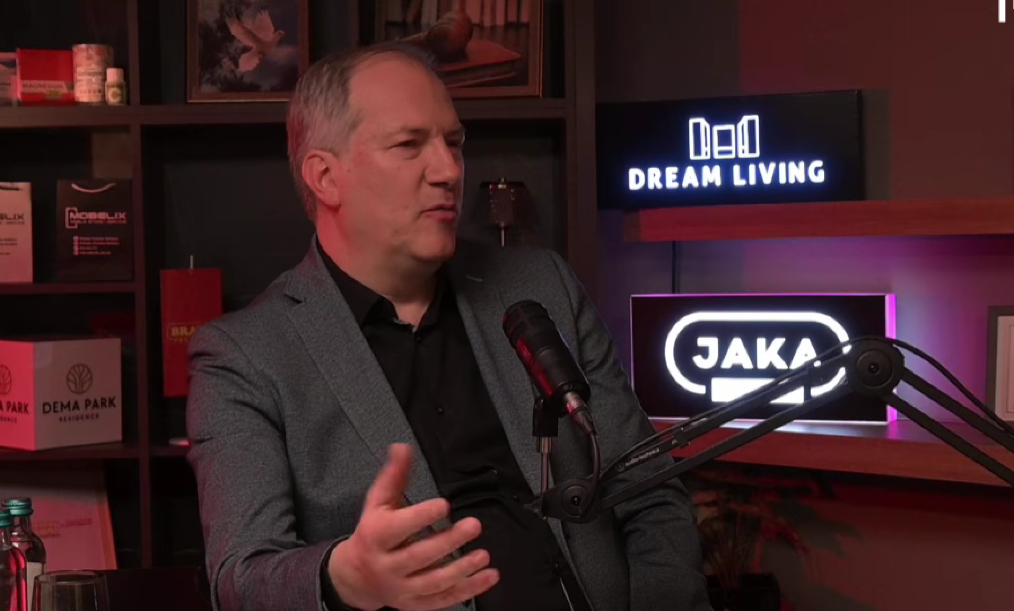 media-libraryfi1n8jrms6kg5rpzyqw