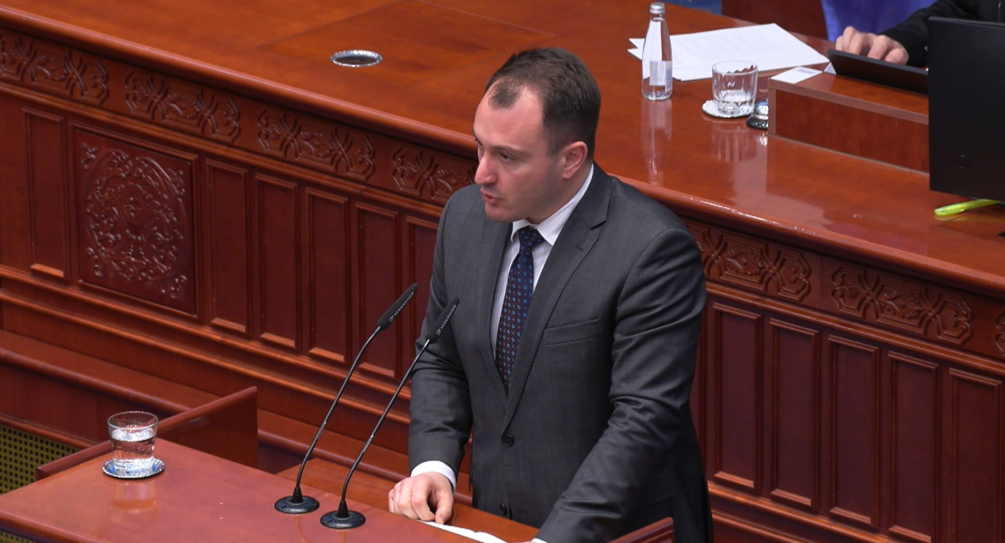 media-library15t89lededtr1yLlYPu