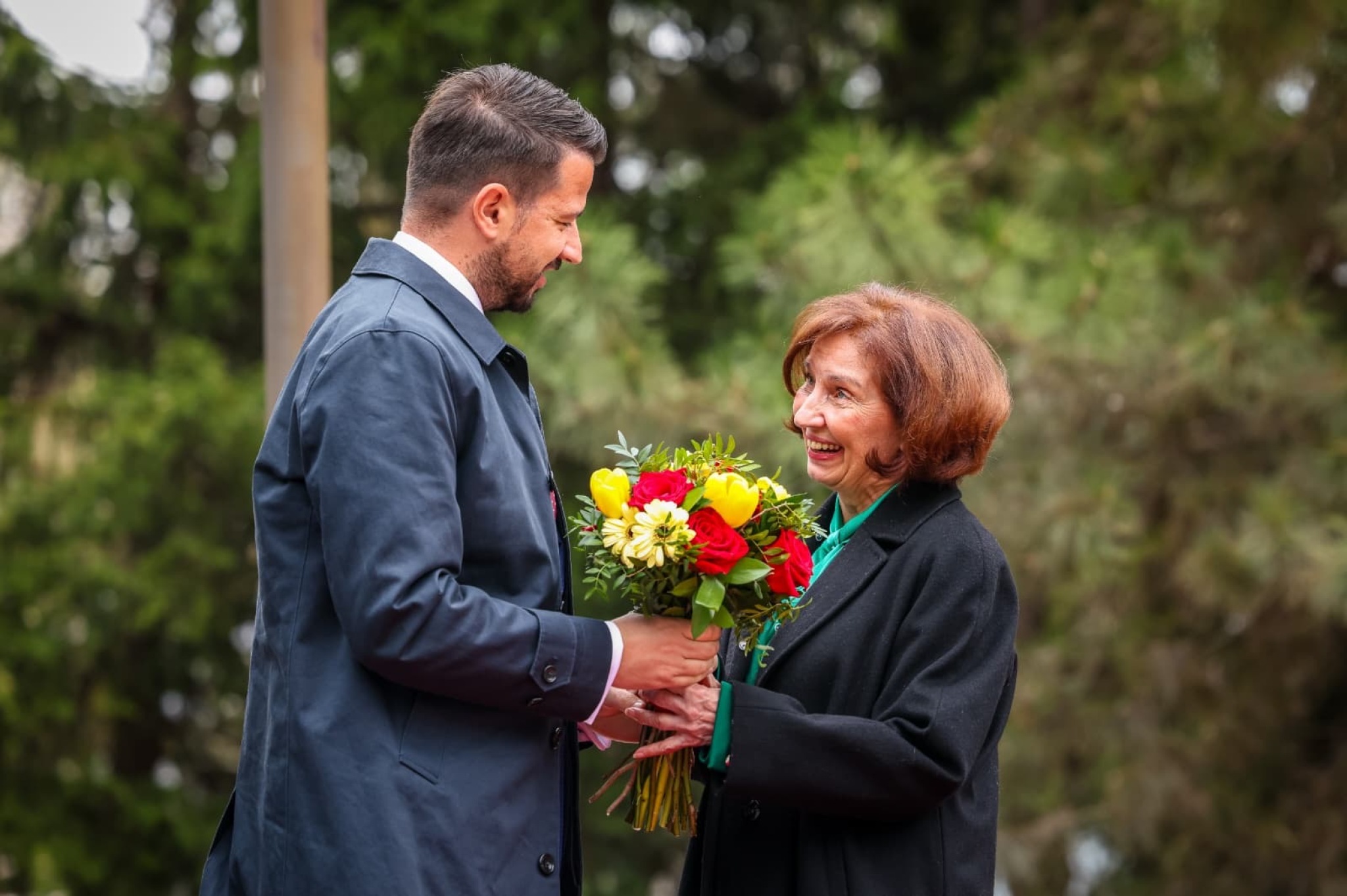 media-library6vph5aq1g5j08wOe1M5