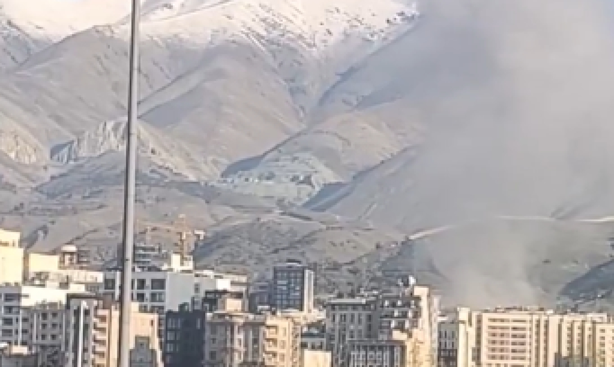 media-library06go5cls328ccyseqYv