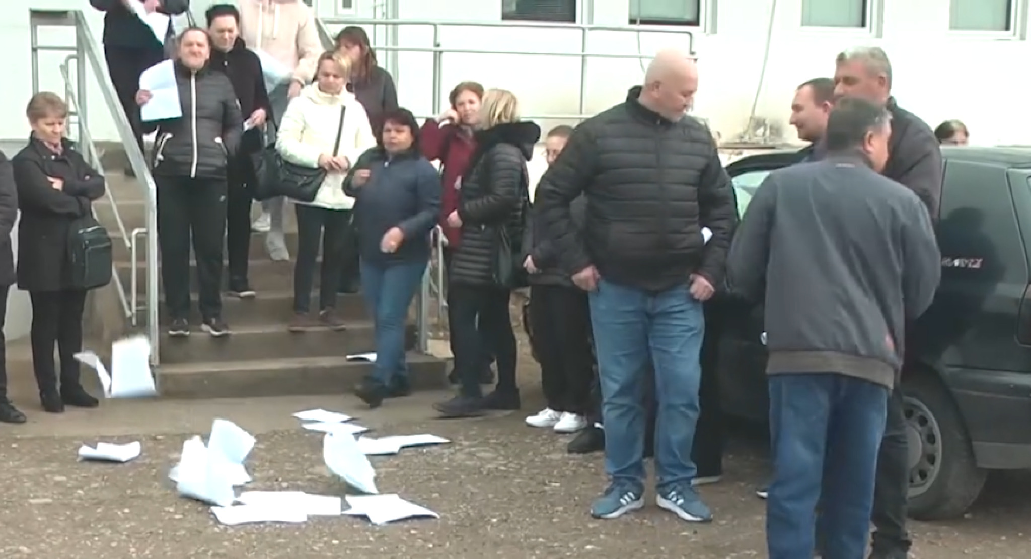 media-libraryla5n6d64jr5j8HrlPRW