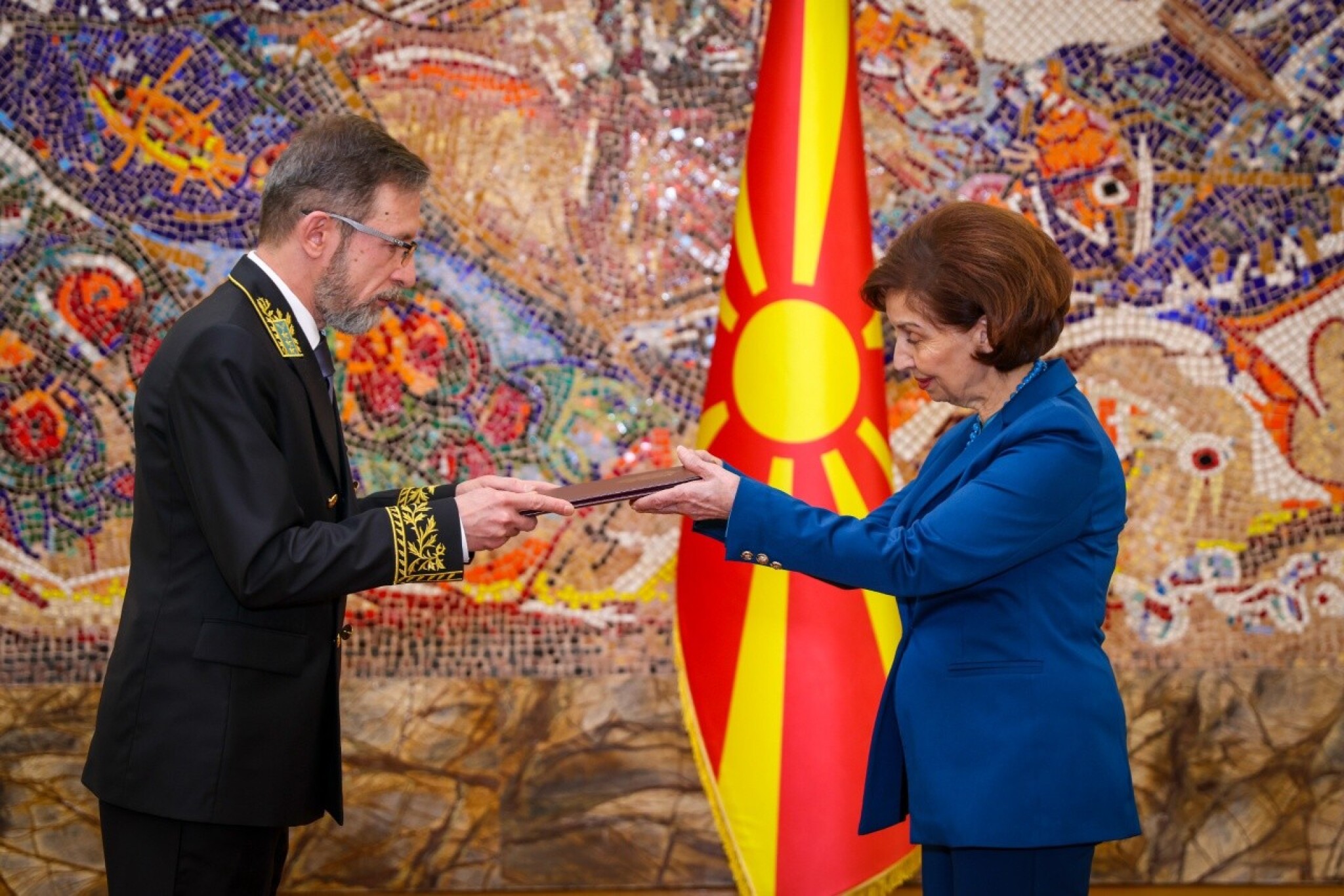 media-library2ebq00uho46bcaZbwh3