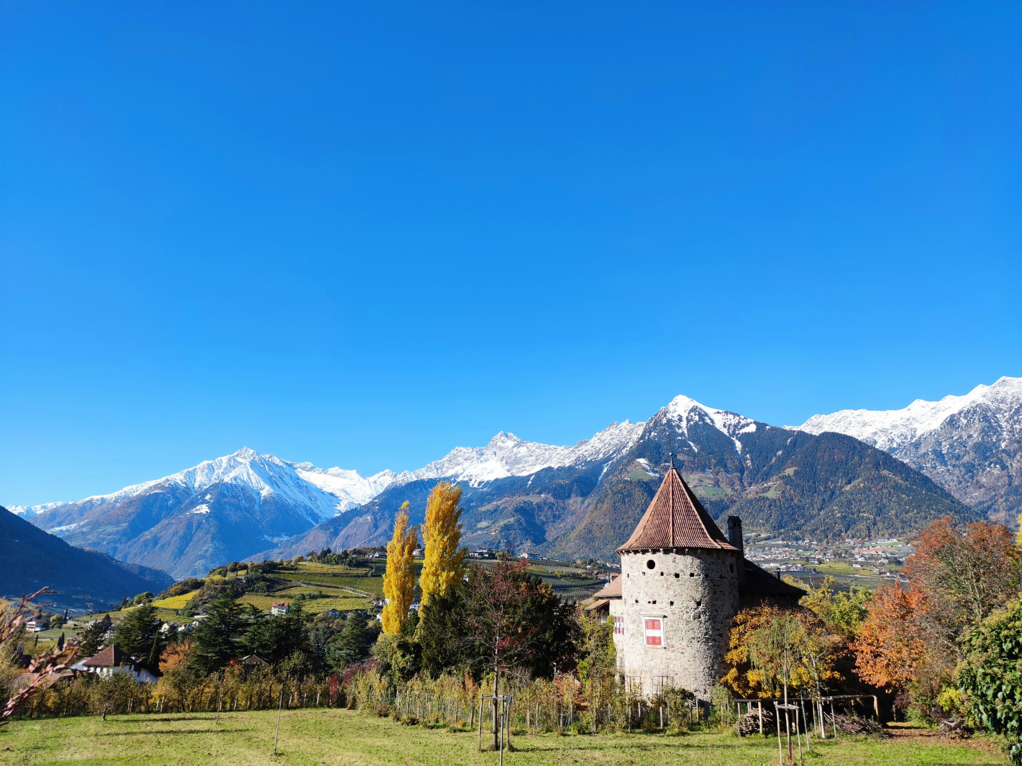 media-libraryg90eg58ukvq8ad4UEug