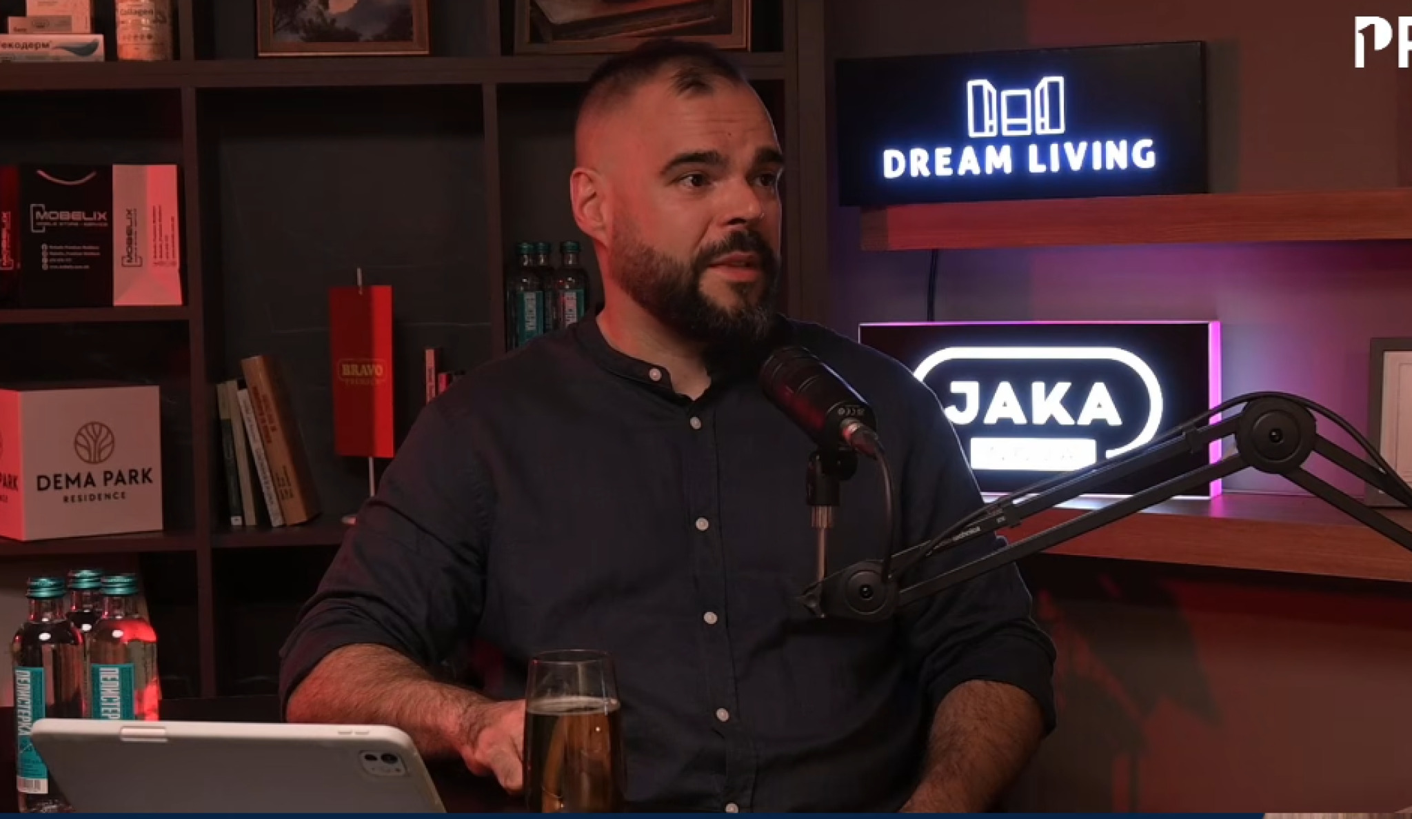 media-library9nhl5pp6p37v30E05Dc