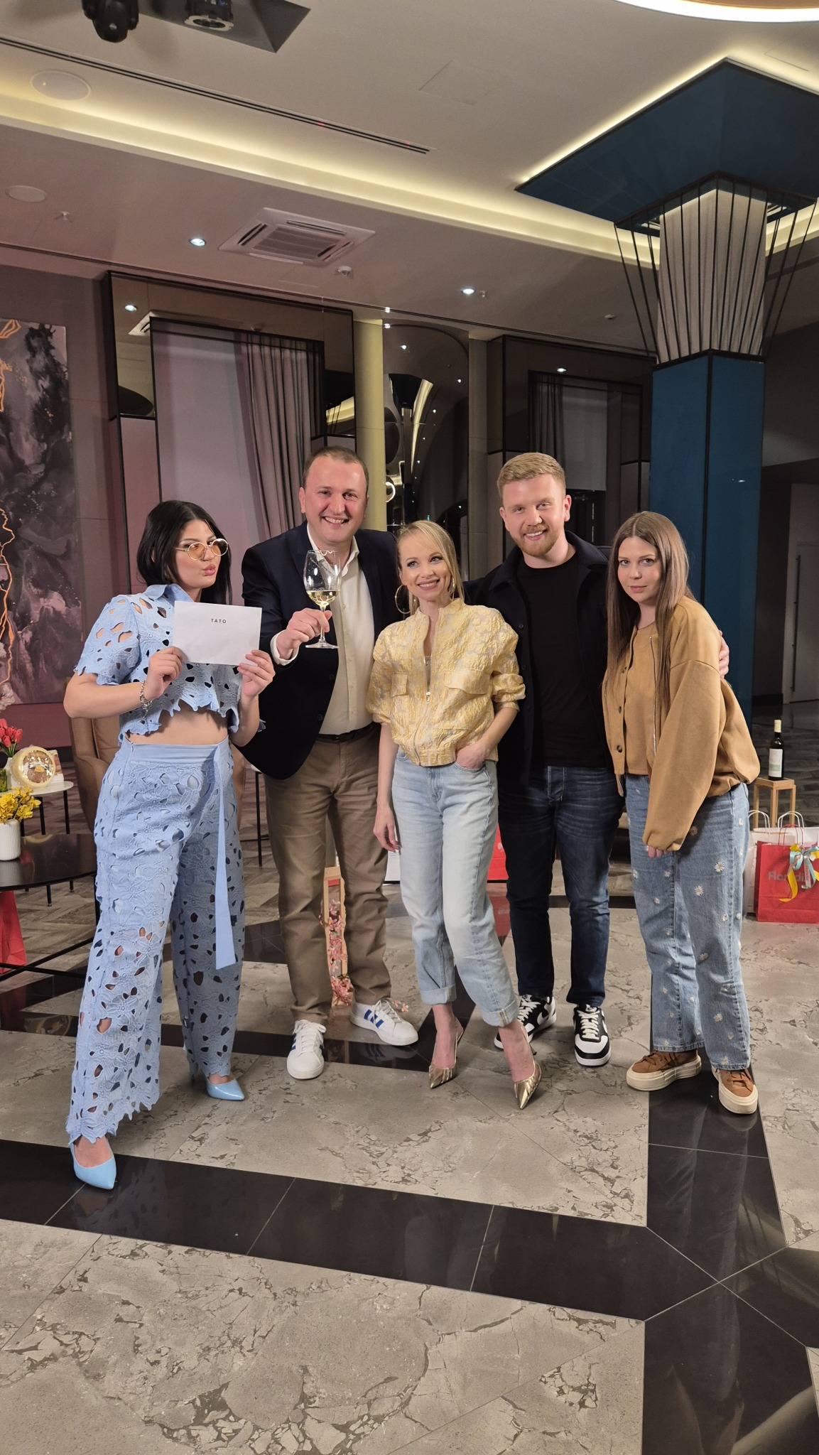 media-library4oee19an131l5pbHrWv