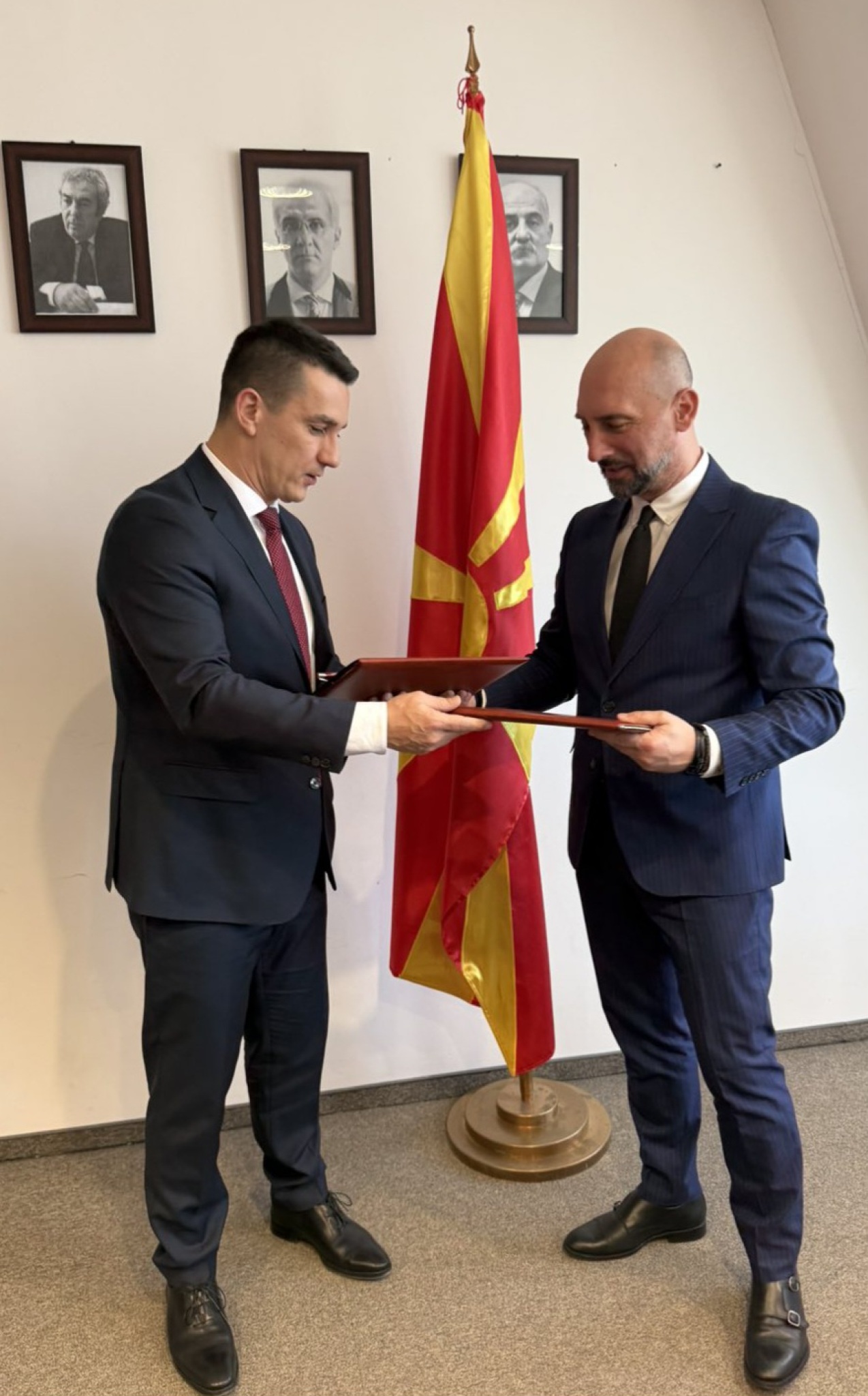 media-librarykmemfm3aknlgerZYWru