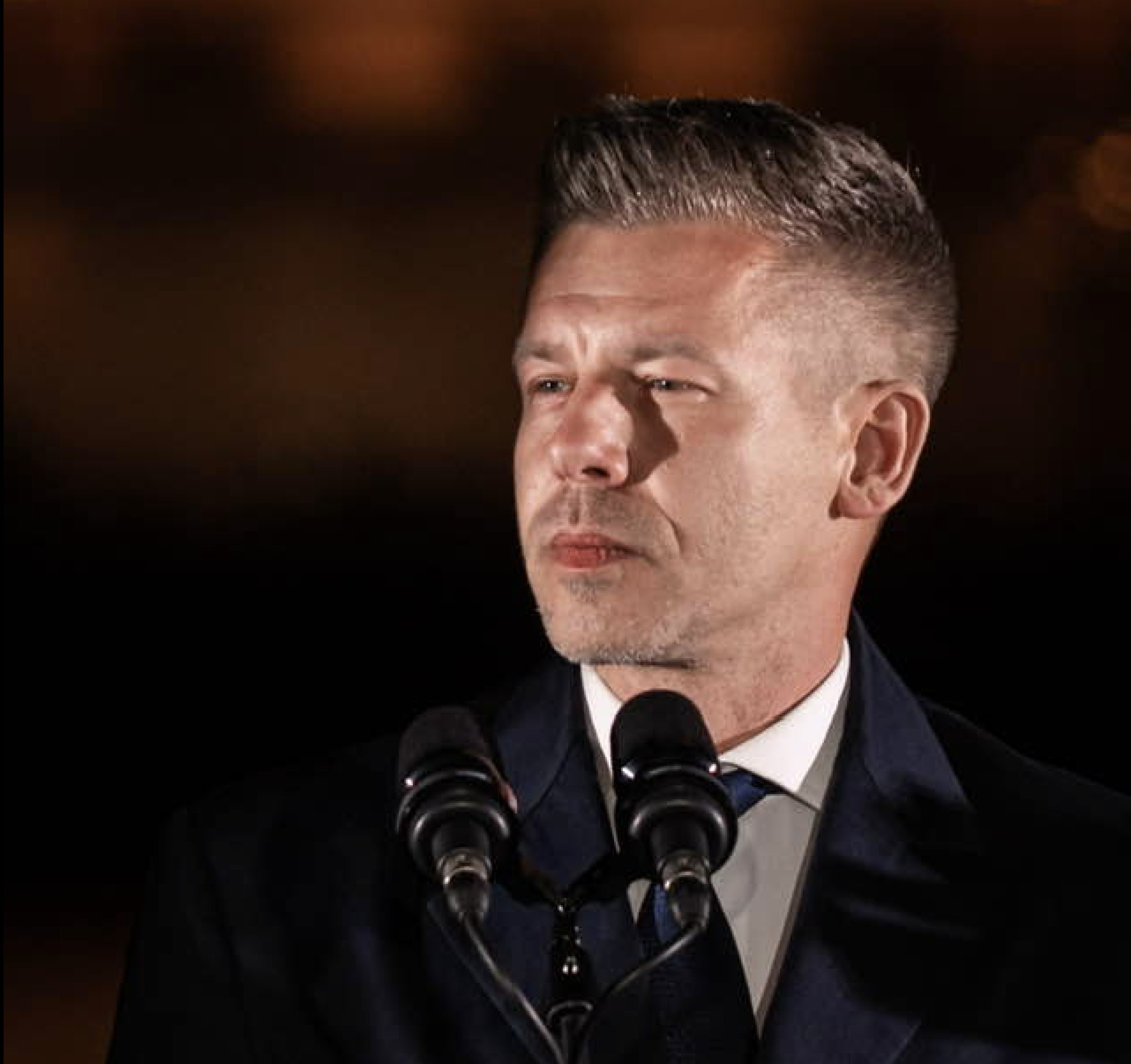 media-librarymq408sfbvekv546rBpL