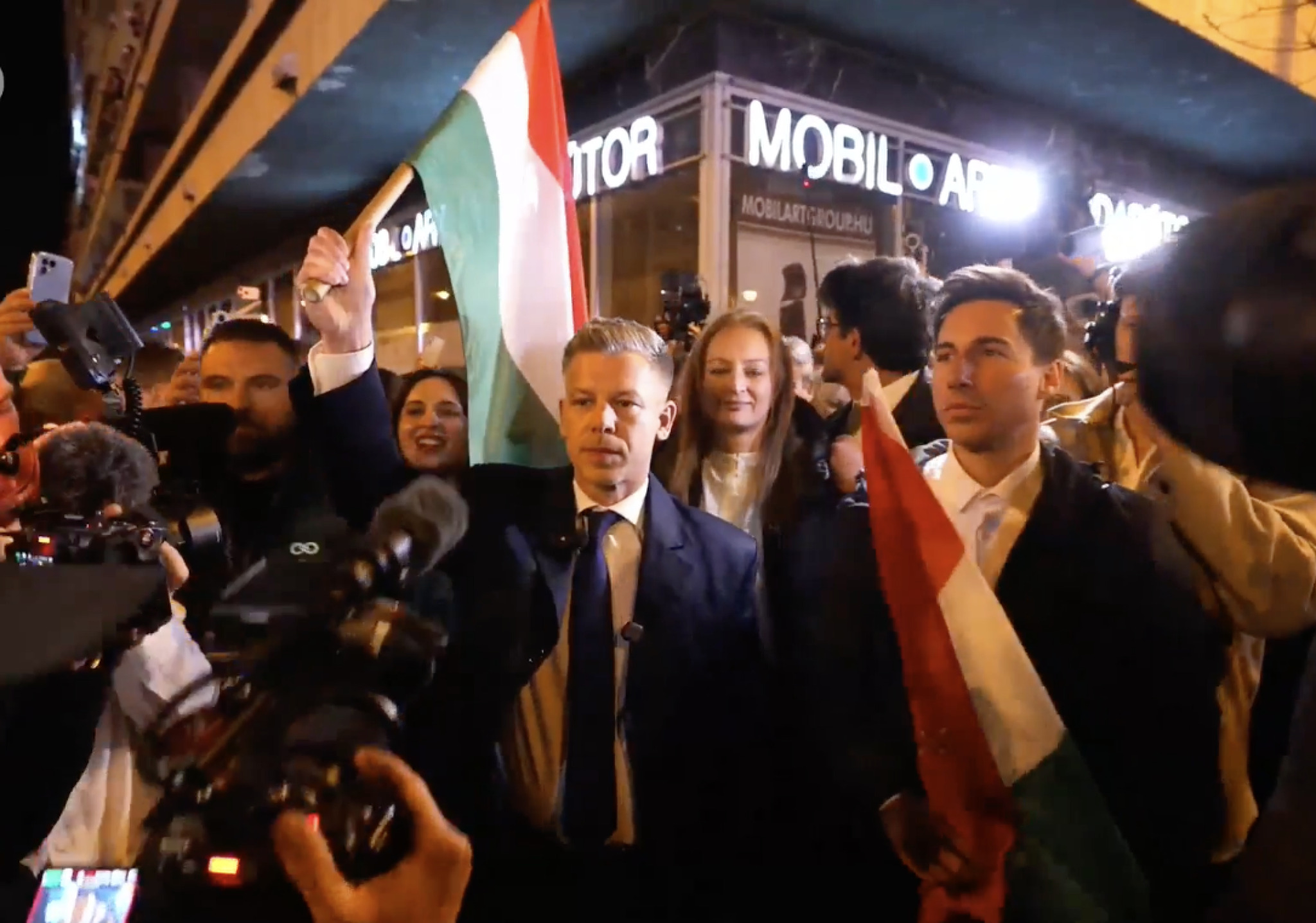 media-libraryb6b72su44gnhcdqJLNw