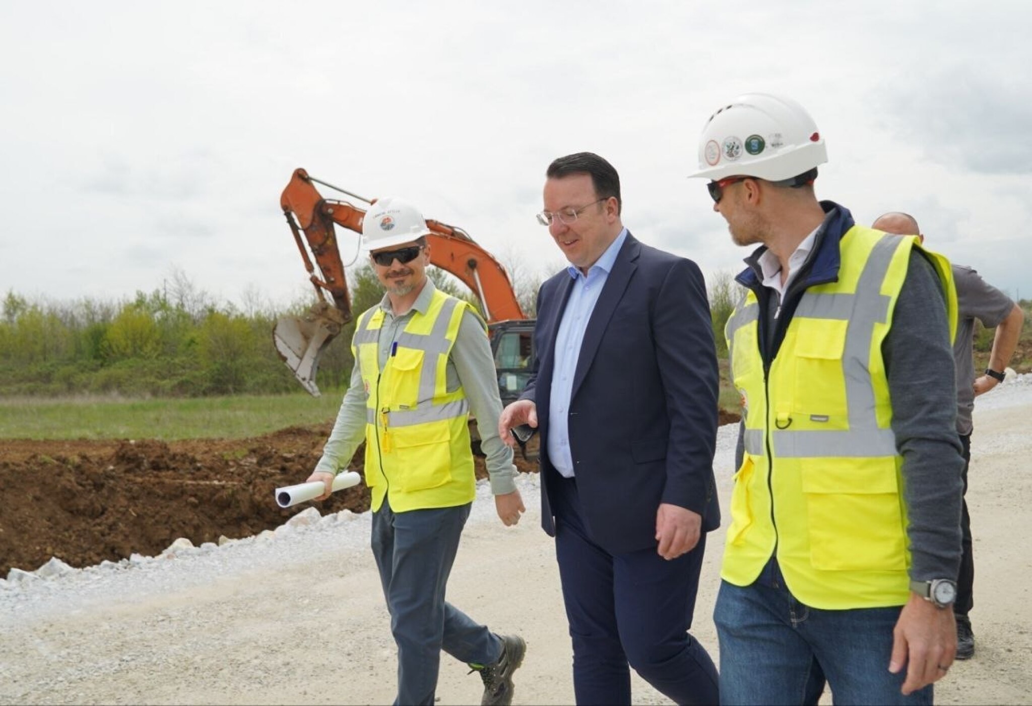 media-library0etu7d86sm7r3QInY74