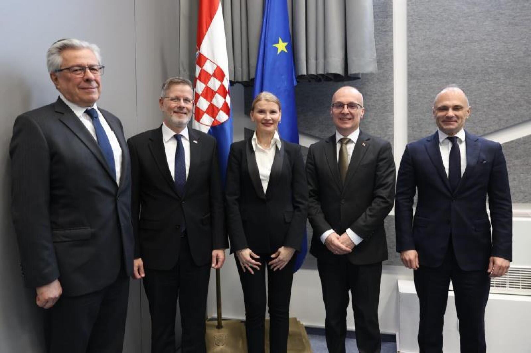 media-libraryenka7o8p1f1r51OILel