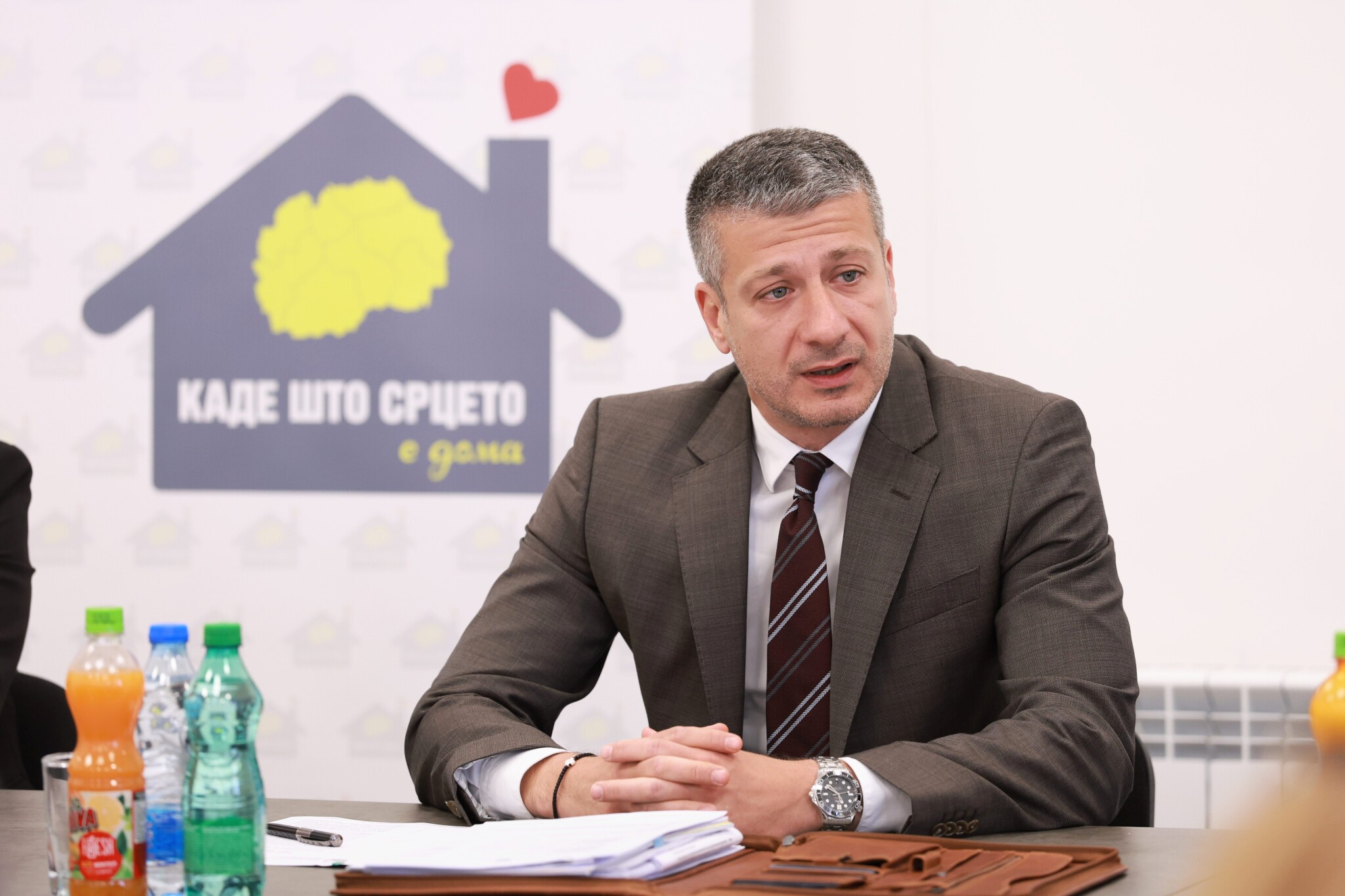 media-library0r1iherp8ut0fP8p6qr