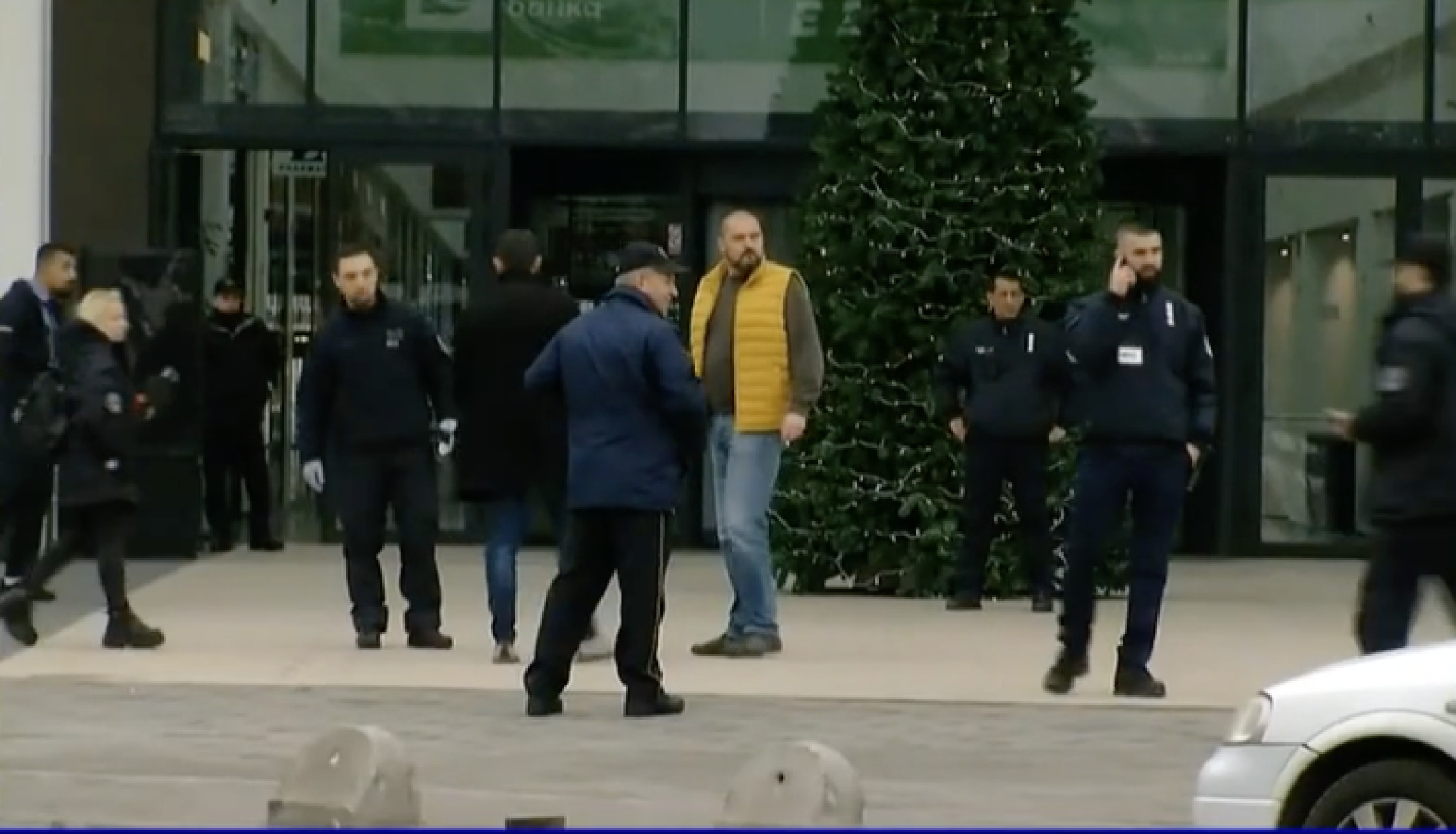 media-libraryqspf3931fllj12XiQaT