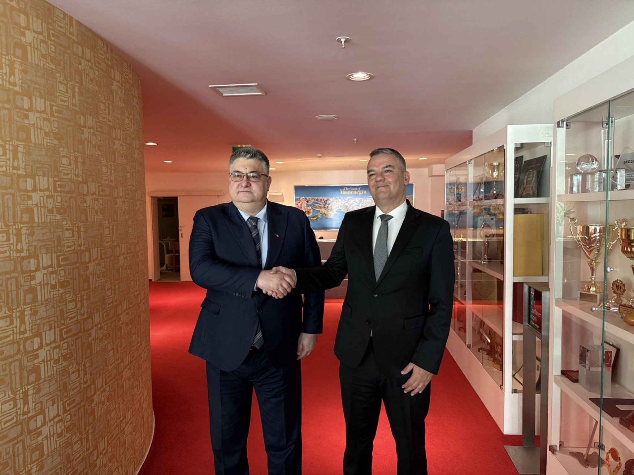 media-library45jmpfkld4b804cJemt