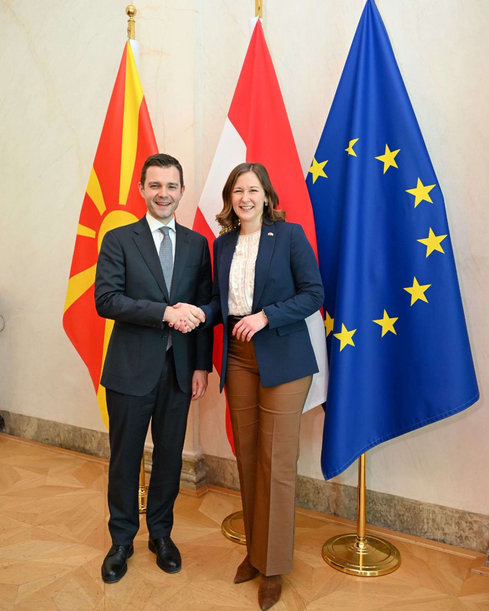 media-library5pvi82ku0kc26j8OcGX