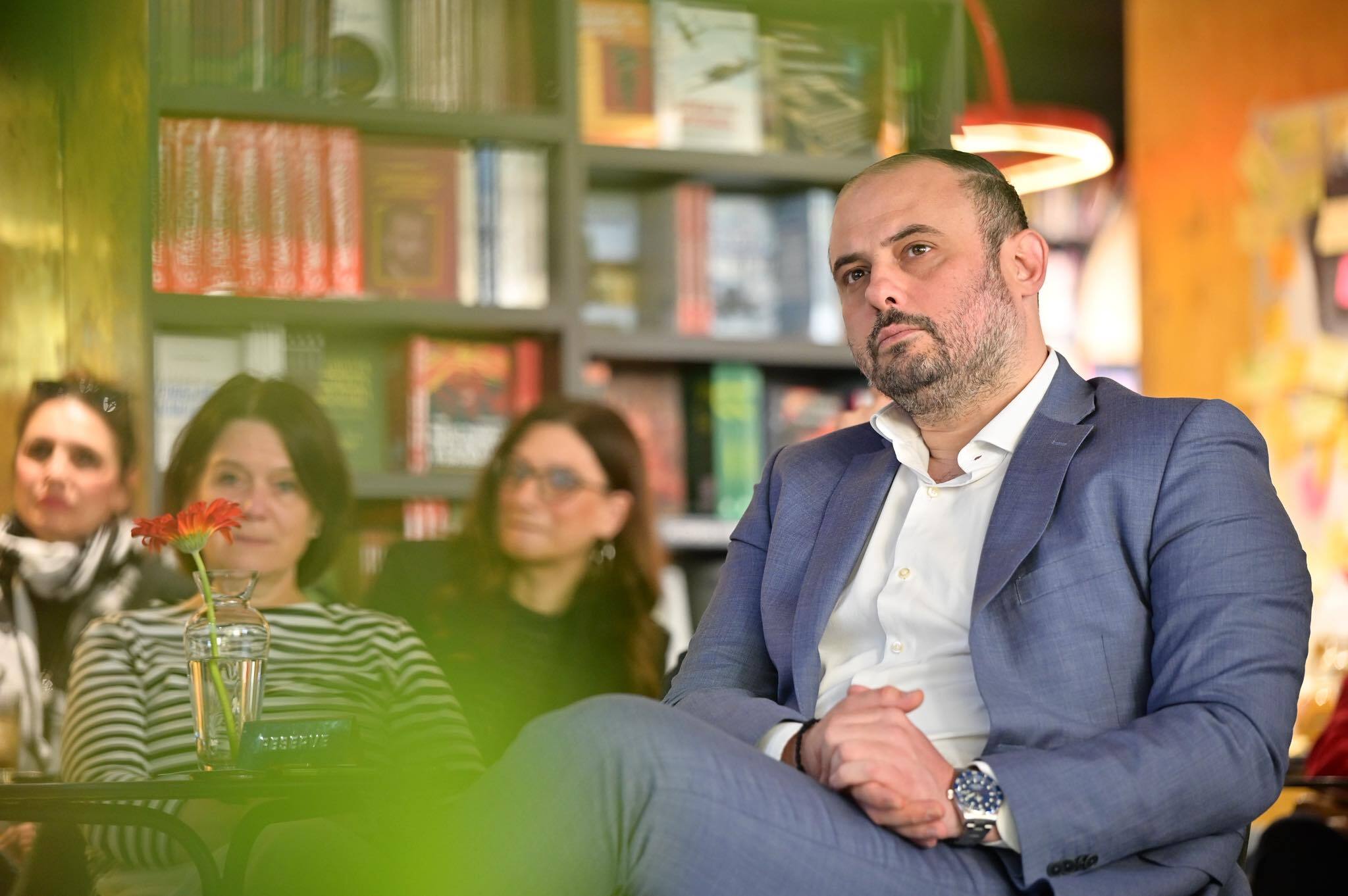 media-libraryigkd63nnbckubI0Ogiq