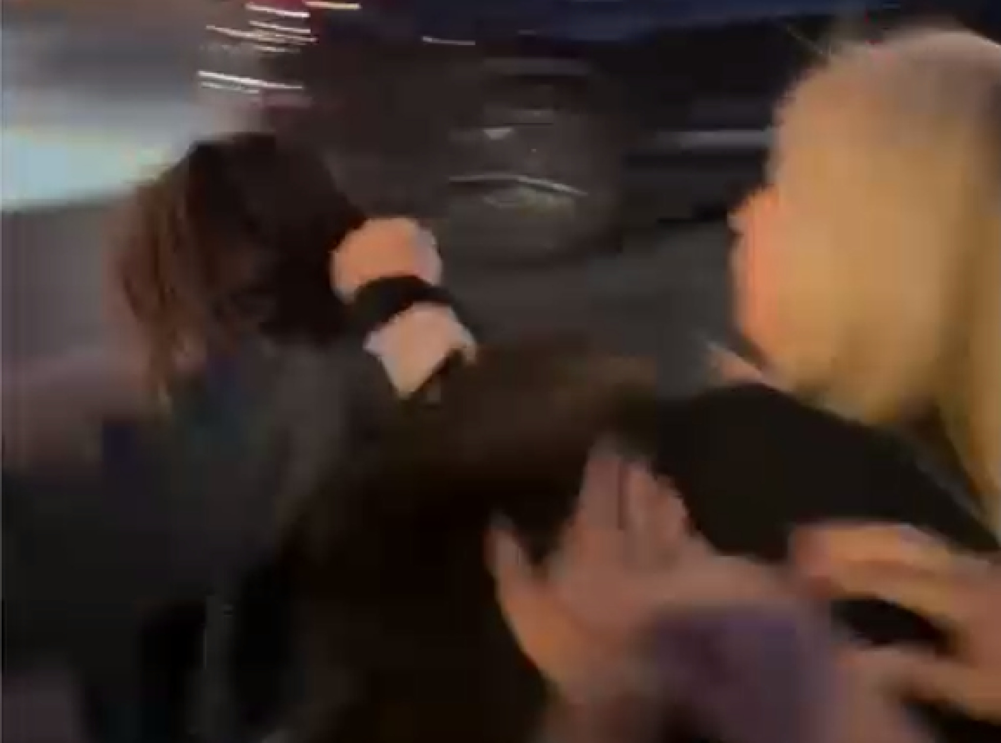 media-libraryq1fs2gbo69mg32XUBjB