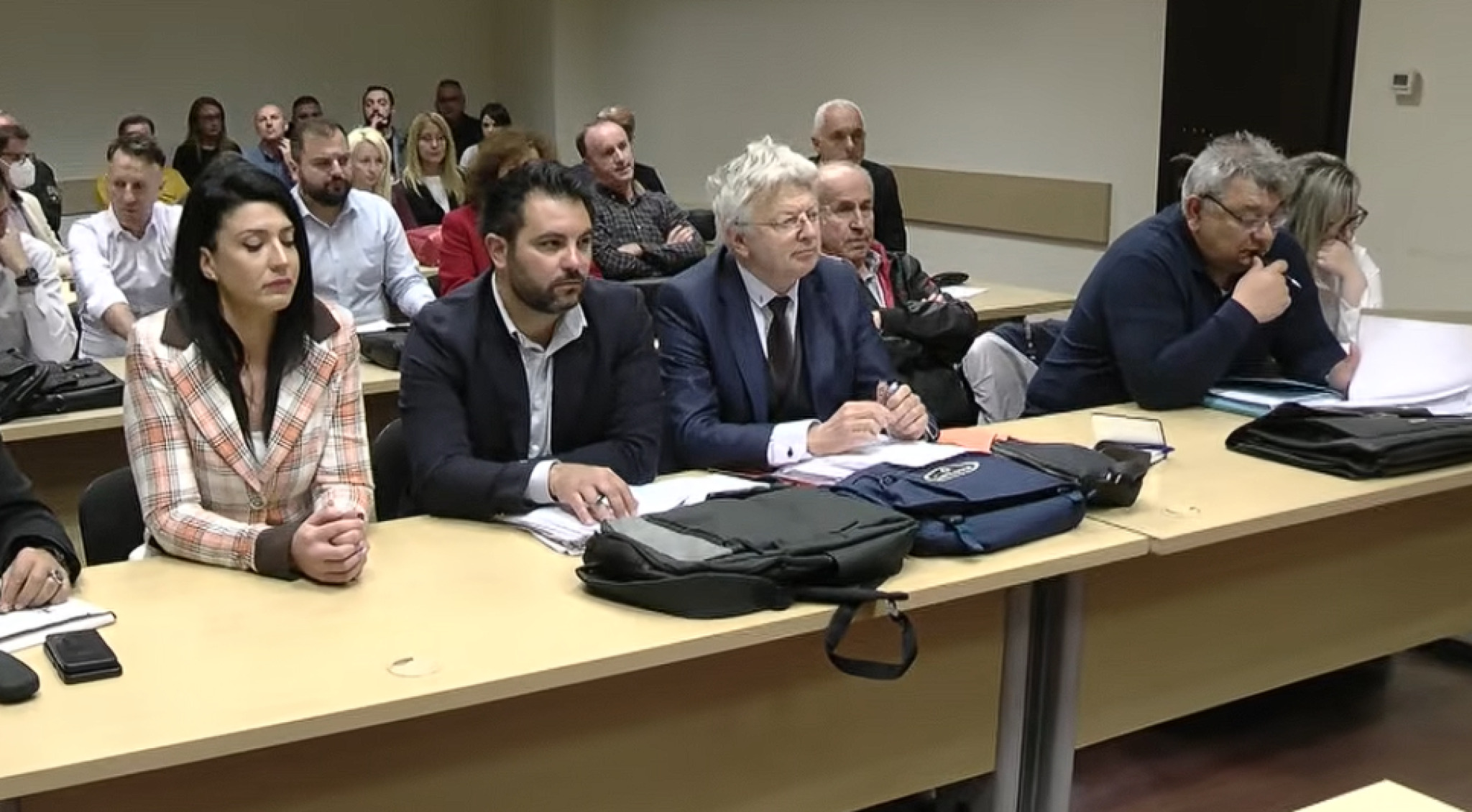 media-librarymp9g55735hu5eQLnVvA