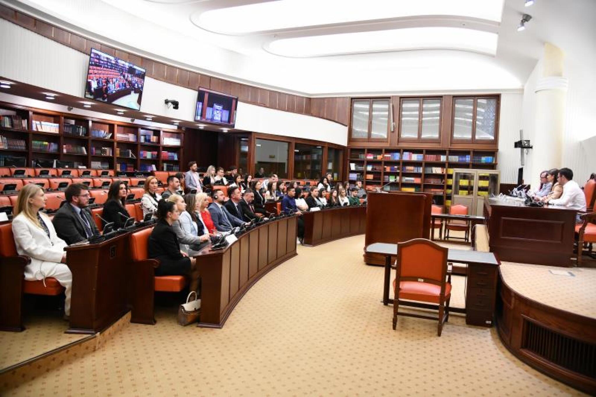 media-library36nun2ncvovpa6eUYDo