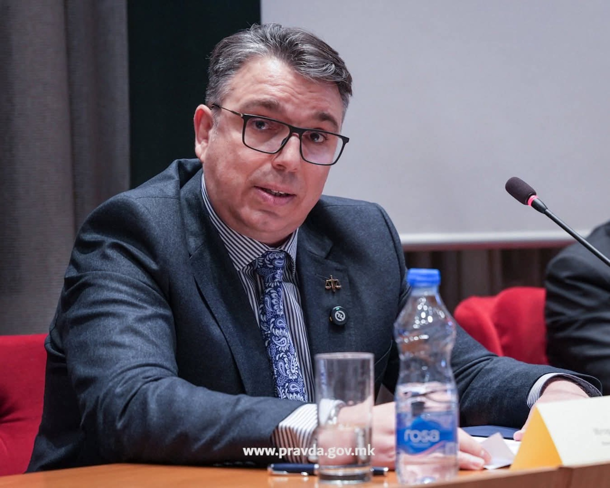 media-libraryjc68uu1t7l1mcUuuLNo