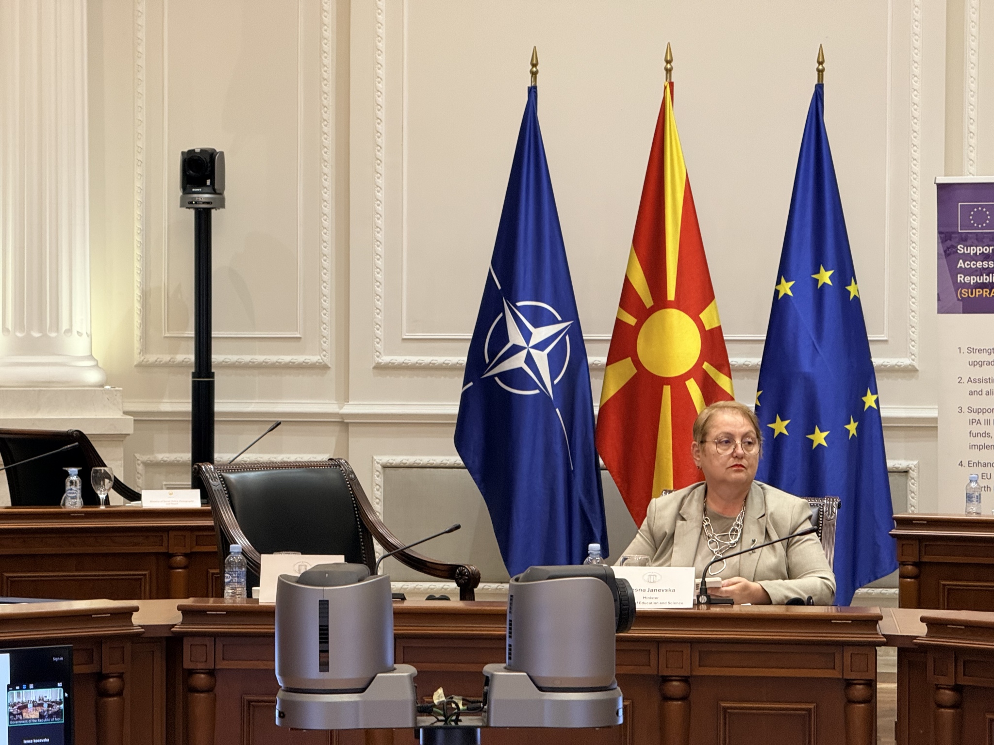 media-libraryd6537fuct0or0rhUJ6R