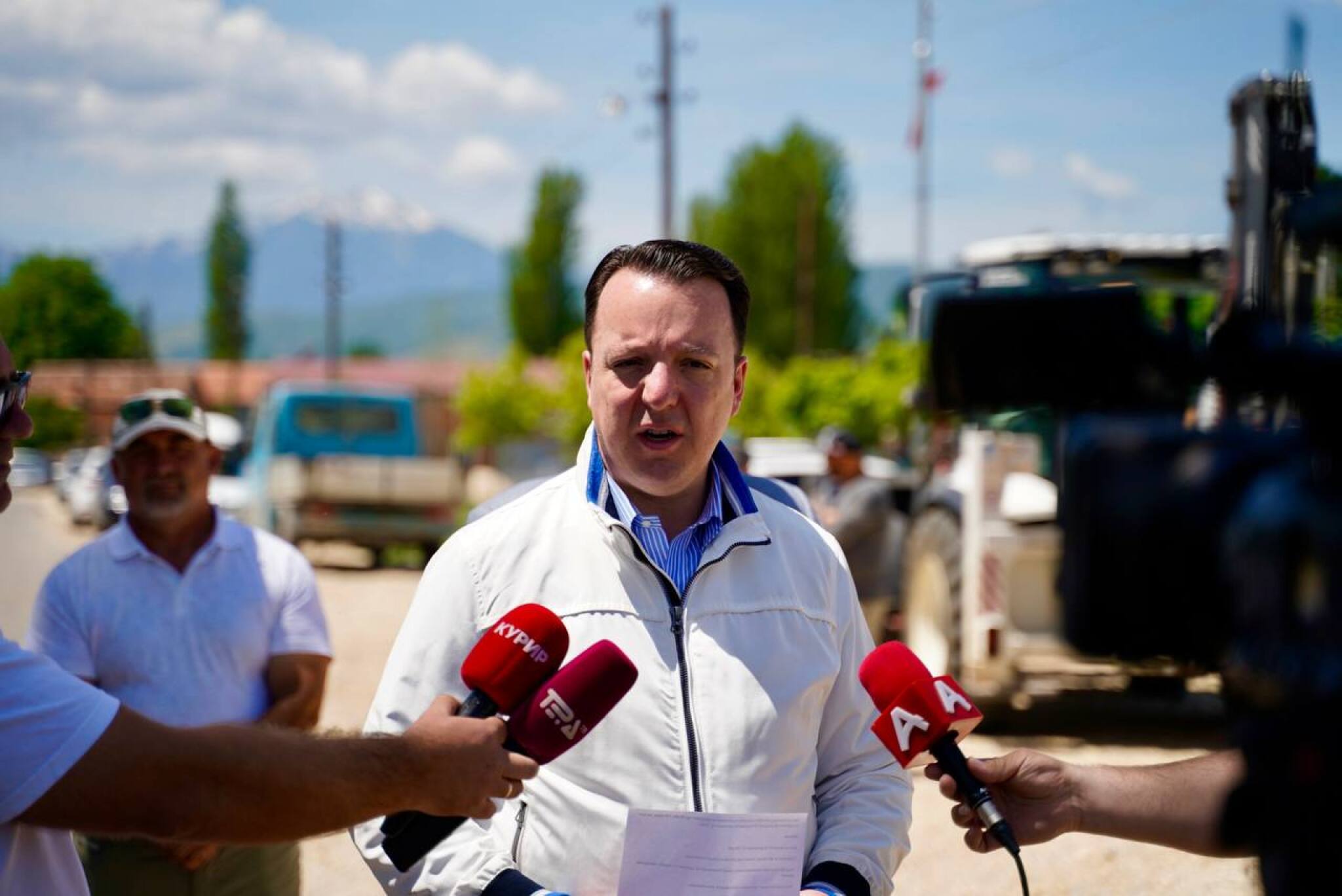 media-libraryki7ojq50h6lv43zXMYi