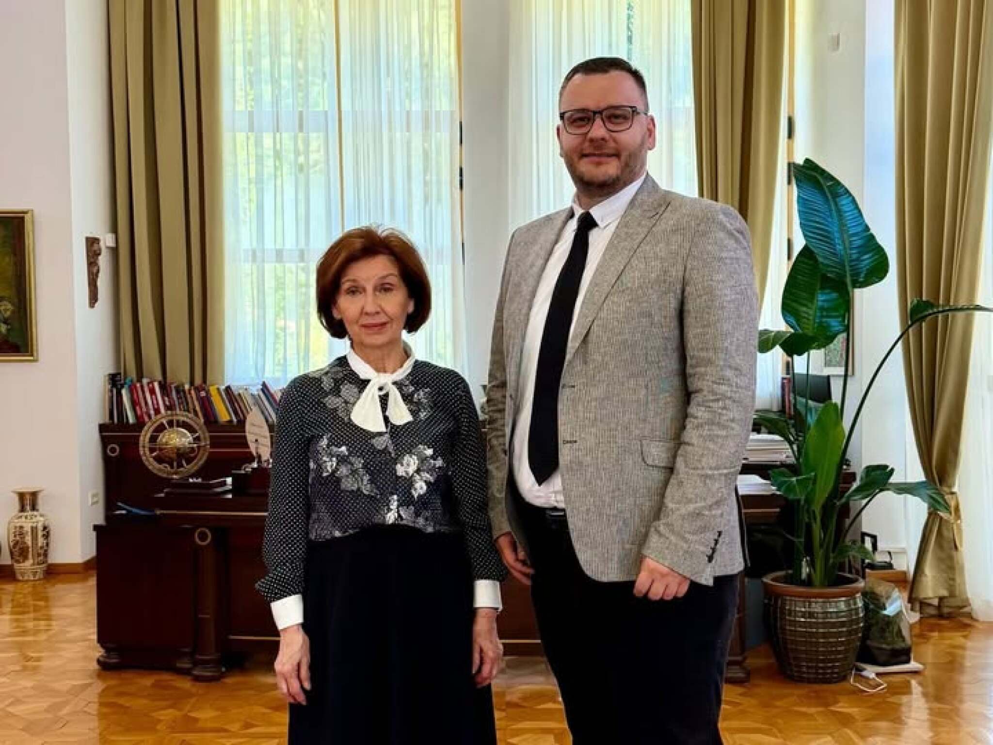 Јане Ченто се сретна со Сиљановска-Давкова, правдата меѓу главните теми