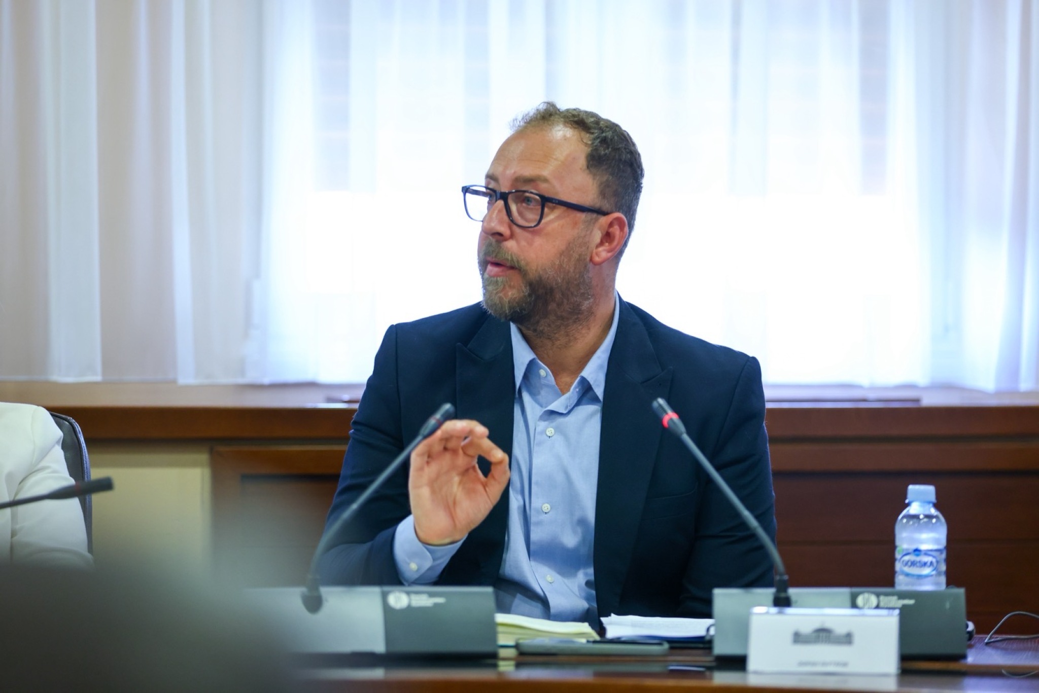 media-libraryu96bdehsife84a2EmxC