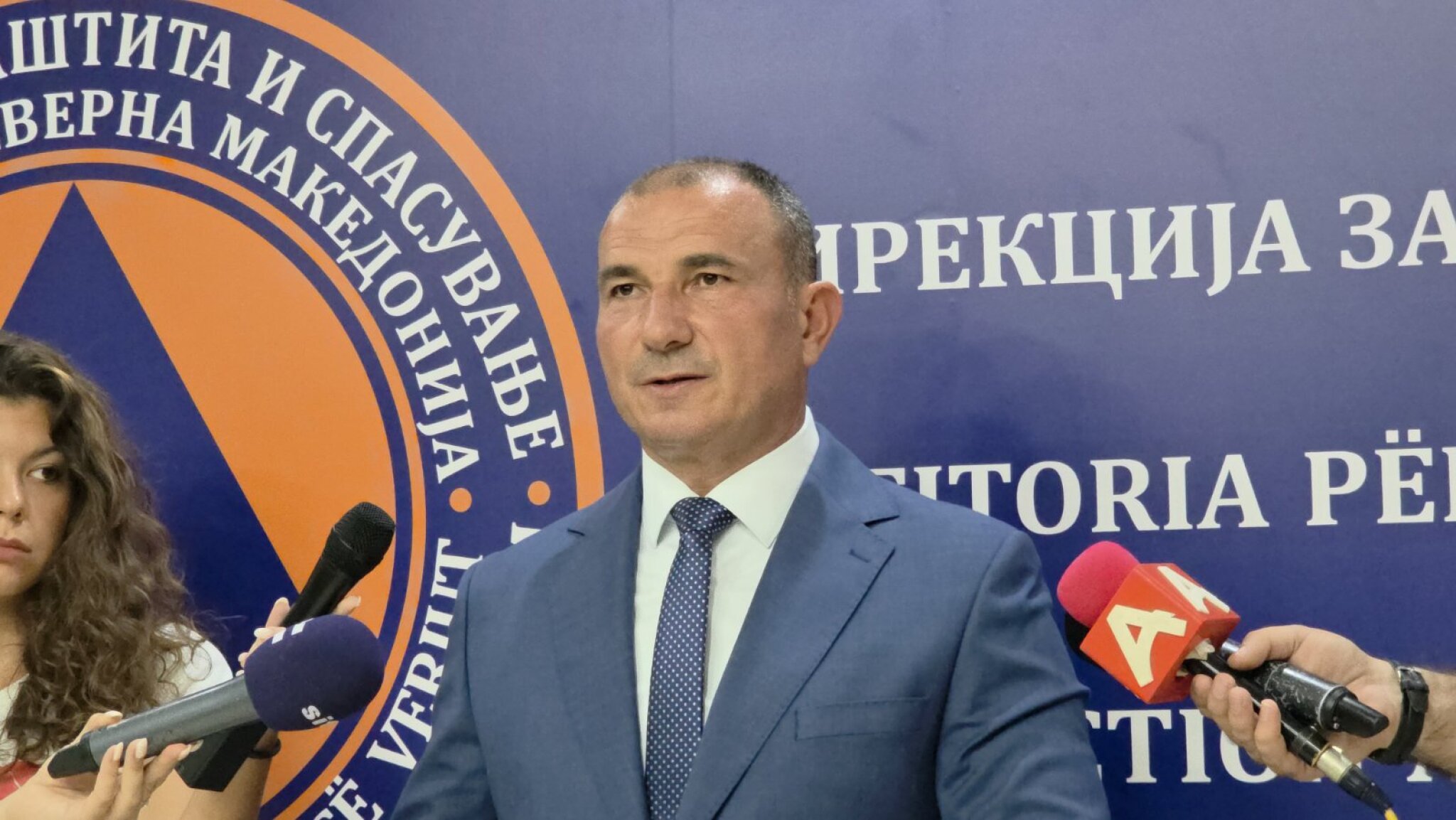 Една искра може да предизвика катастрофа: Ангелов апелира да се исчисти околината на куќите и викендичките