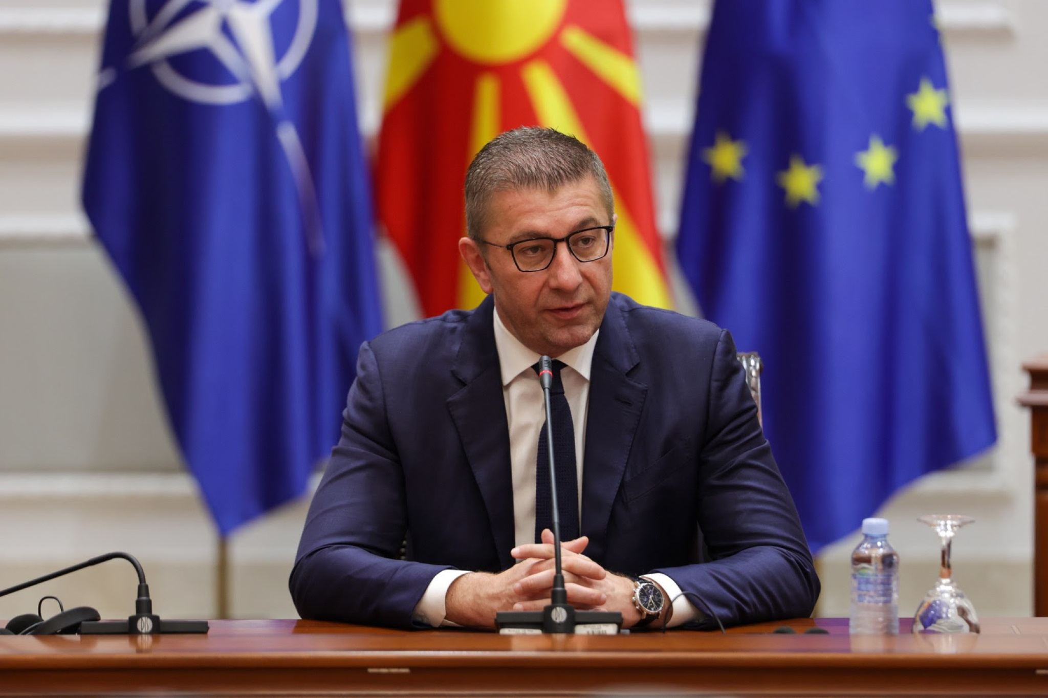 „Со изградбата на интерконекторите со Грција и Србија, државата добива целосна вертикална енергетска поврзаност“, вели Мицкоски