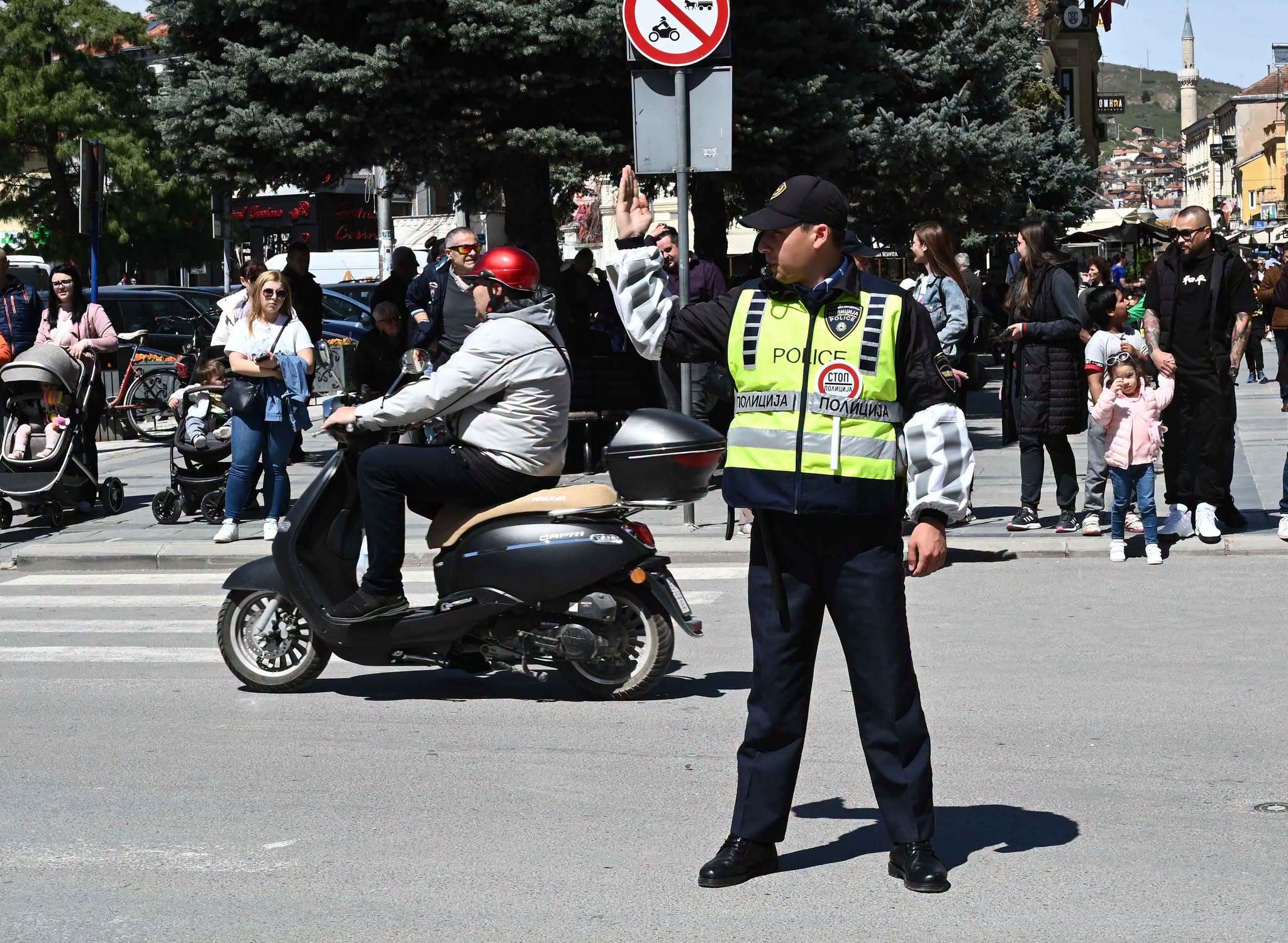 77 казни за возачи на мопеди и тротинети во Битола: најголем дел биле без кацига