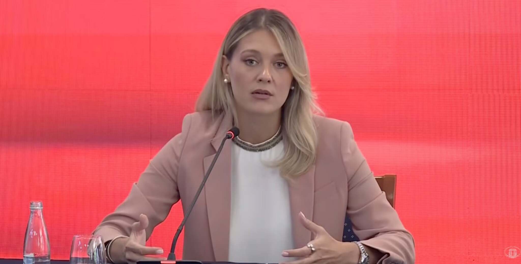Митева до Спасовски: Твојата конструкција е очигледна и сакаш политичка приказна, а моето име го ставаш во неа само за да ме дискредитираш