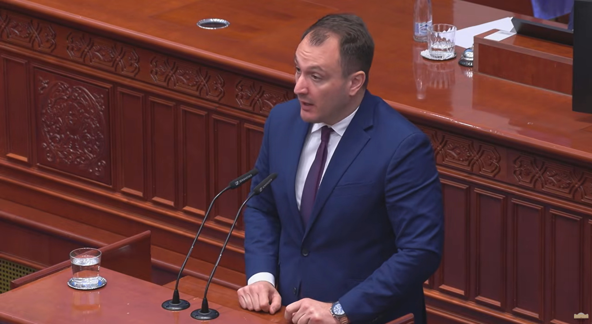 „Ниту еден податочен центар нема да има предност пред снабдувањето на граѓаните со струја и вода“, вели Андоновски