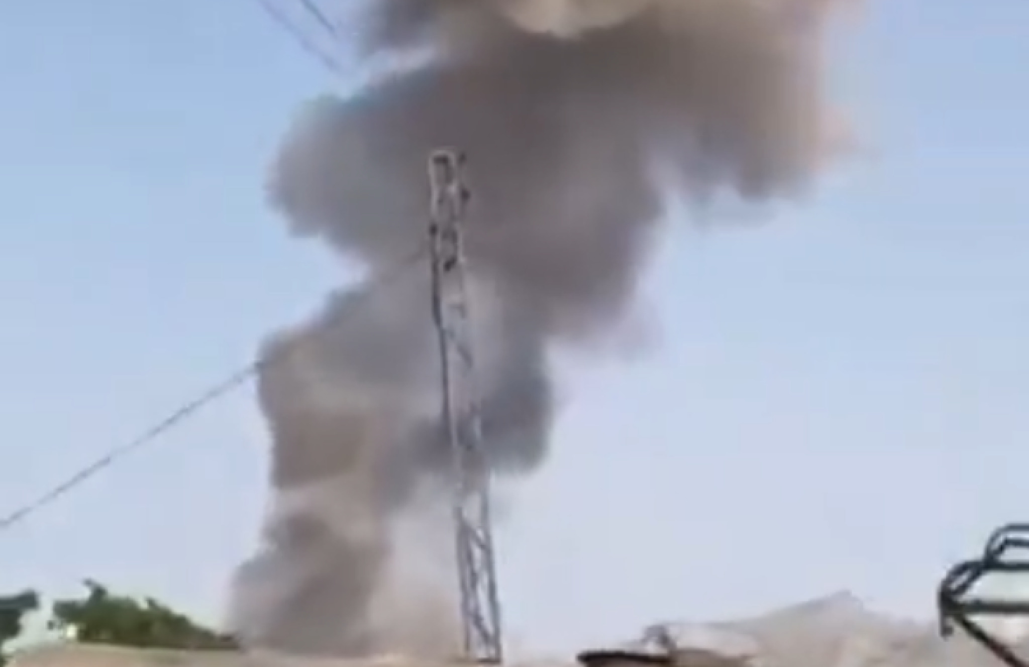 (Видео) Најмалку 11 загинати во самоубиствен напад во Пакистан